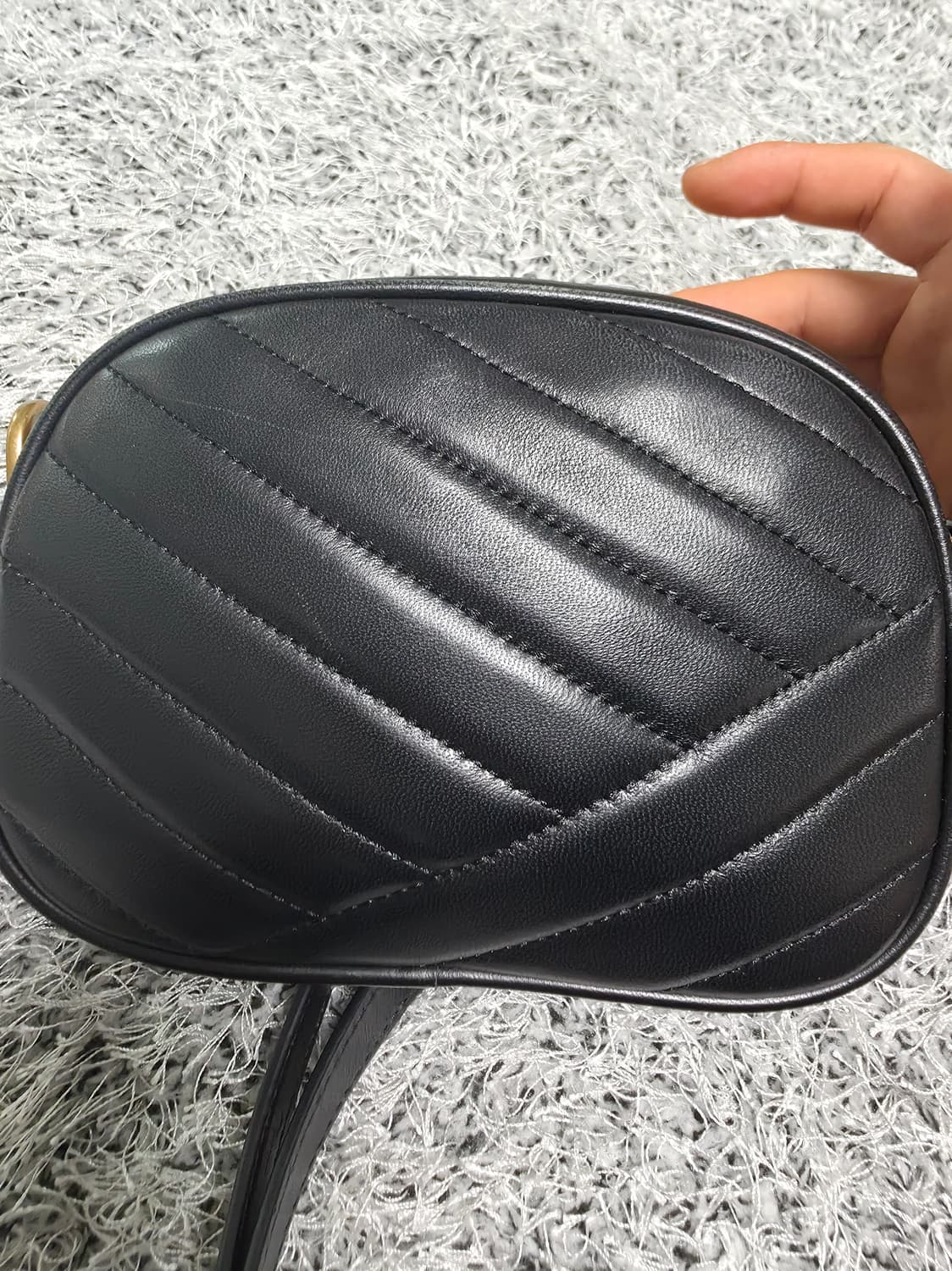 토리버치 키라 쉐브론 카메라백
90450 001 상품이미지7