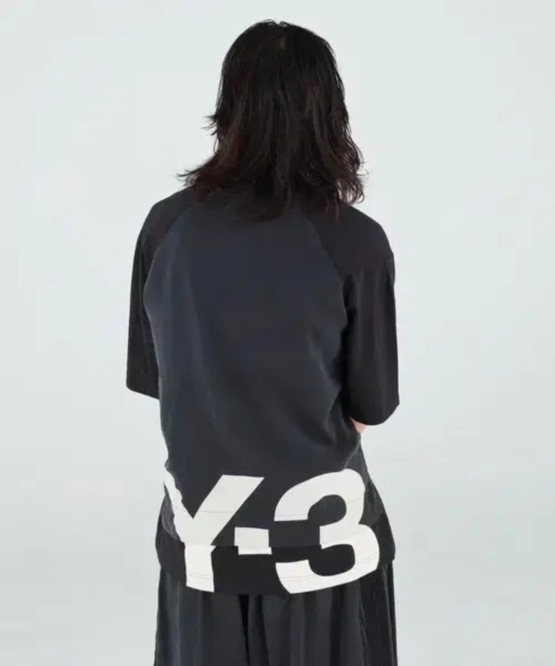 Y3 오버핏 반팔셔츠 L사이즈입니다 상품이미지1