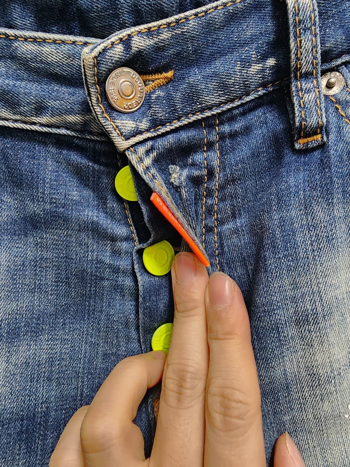 디스퀘어드2 형광 스틸로고 로고 데님 상품이미지3