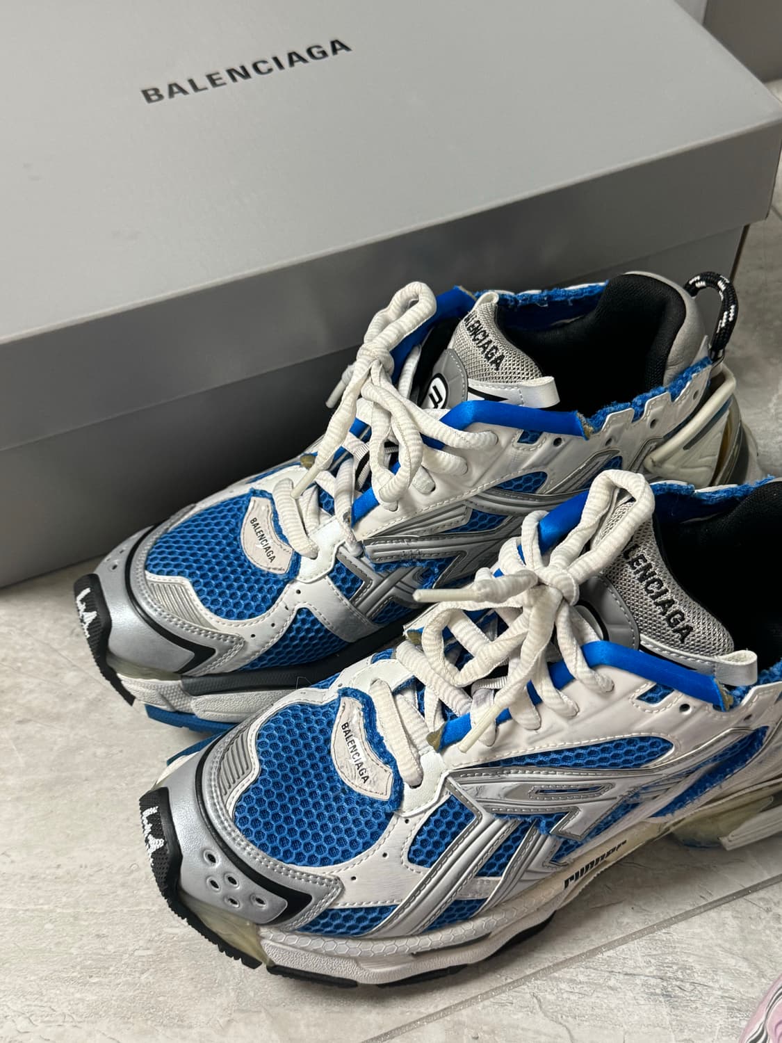 발렌시아가 러너 상품이미지1