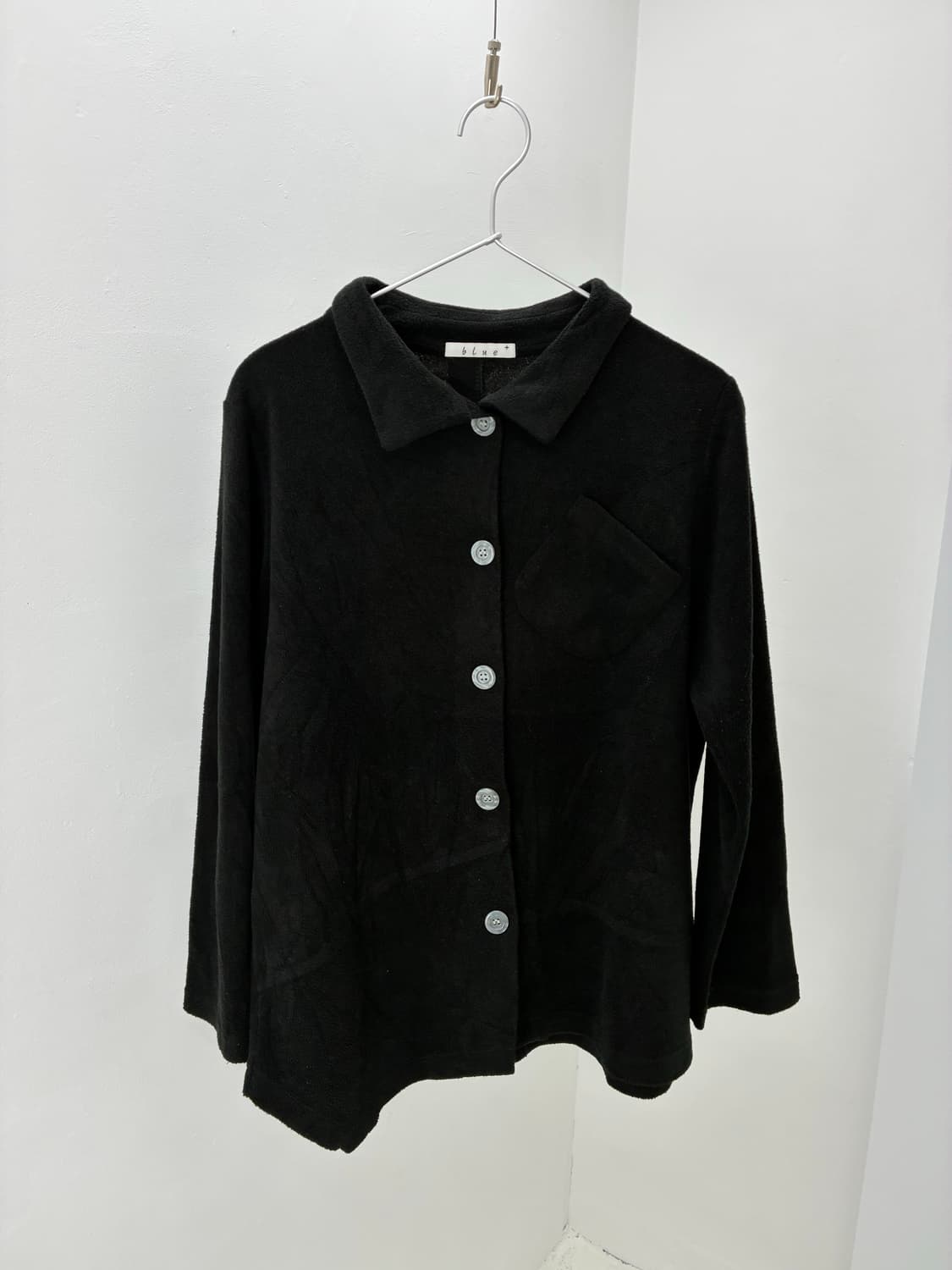 black back button knit shirt 상품이미지1