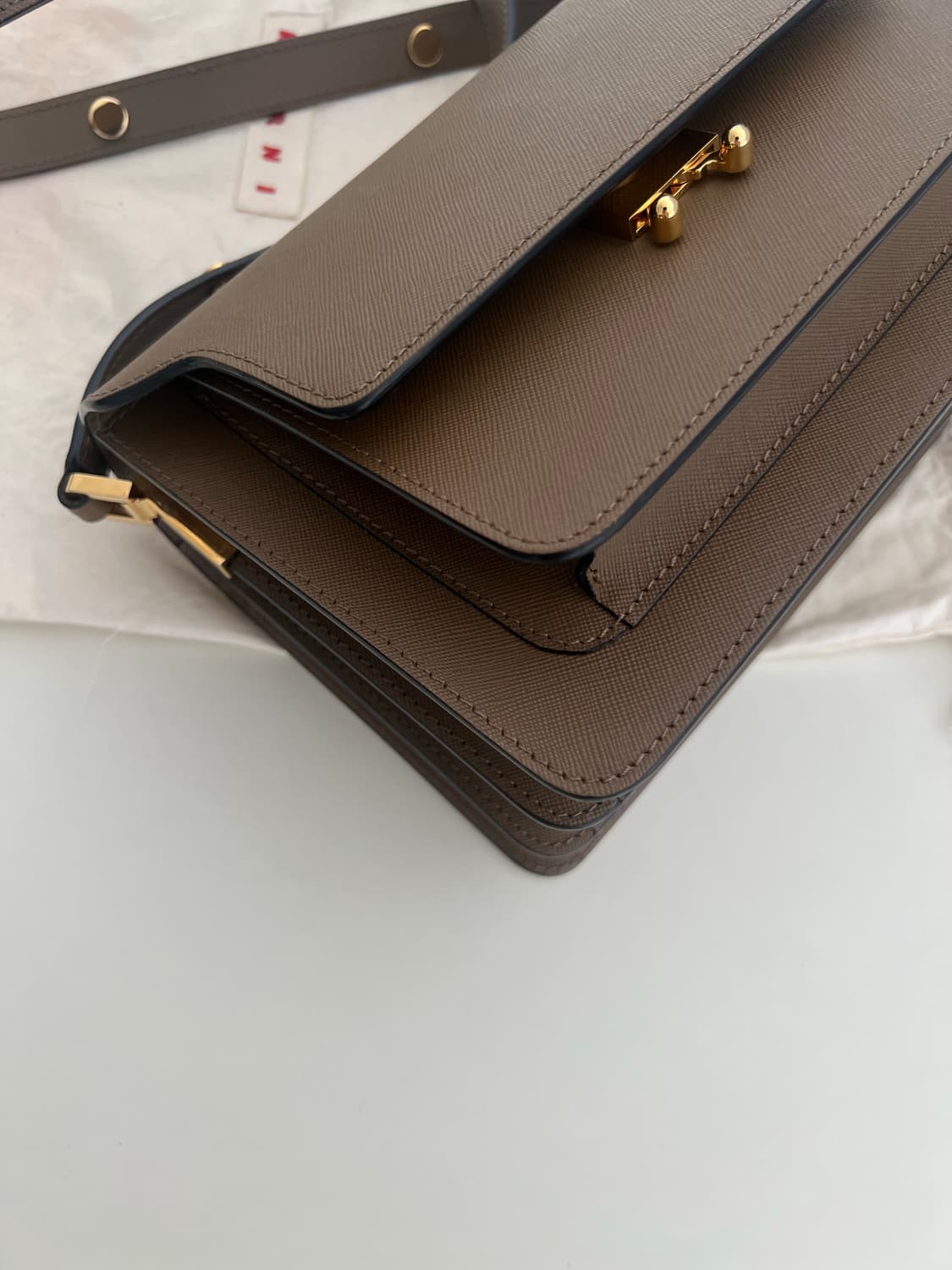 마르니 트렁크 미듐 브라운 상품이미지2