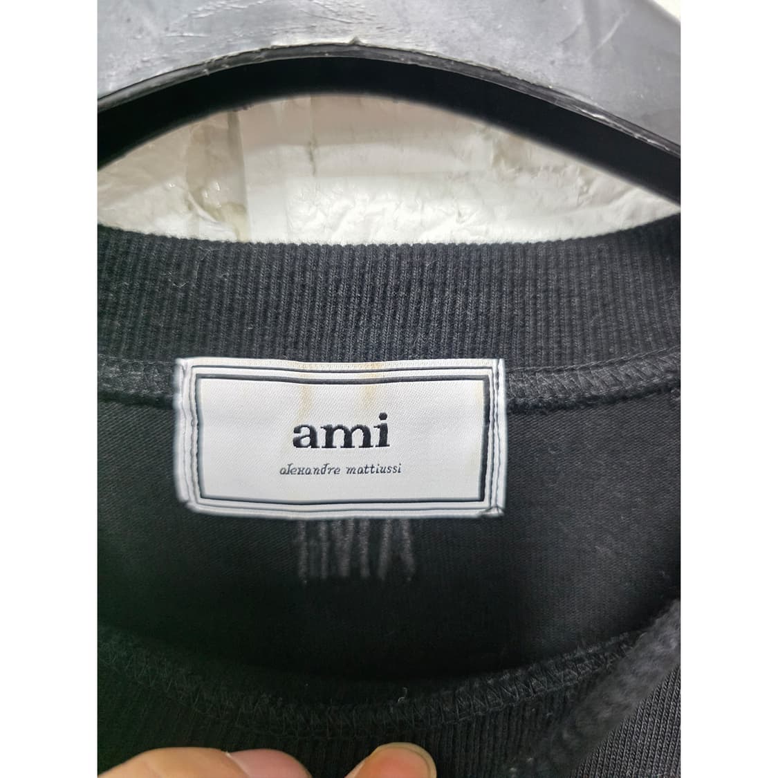 아미 AMI 하트 로고 반팔티 블랙 L 상품이미지2