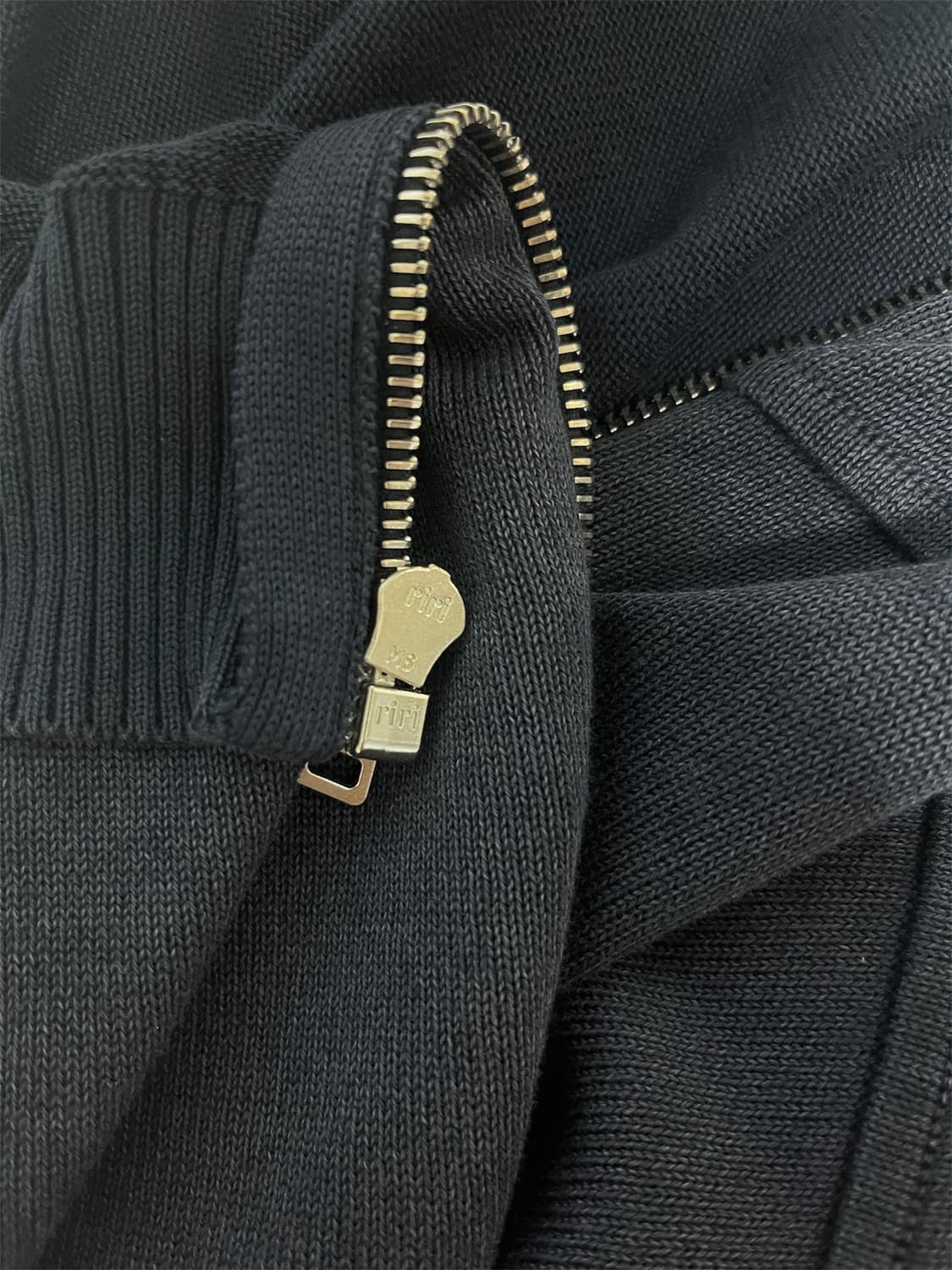 00s 프라다 넥 집업  상품이미지3