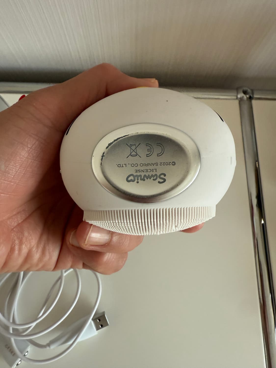 게스케 산리오 헬로키티 소닉 진동클렌저 4 in 1 (스타라이트) 상품이미지3