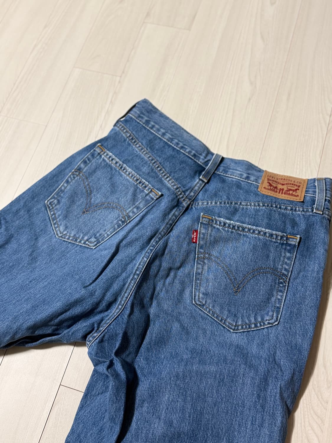 리바이스 하이웨이스트 찢청 데님 W29 상품이미지3