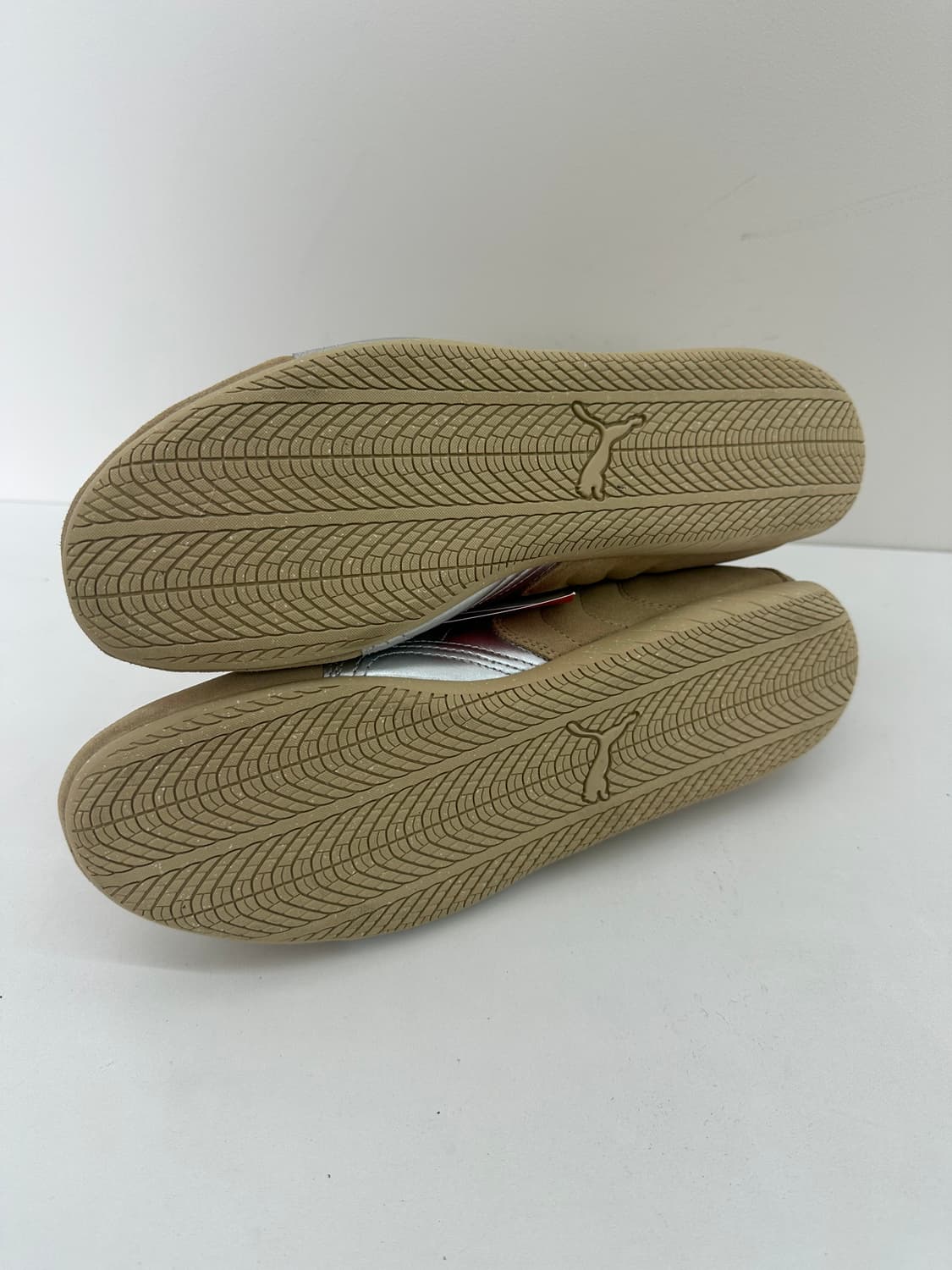 푸마 x 오픈 Yy 스피드캣 프레리 탄 매트 실버 300(새제품) 상품이미지3