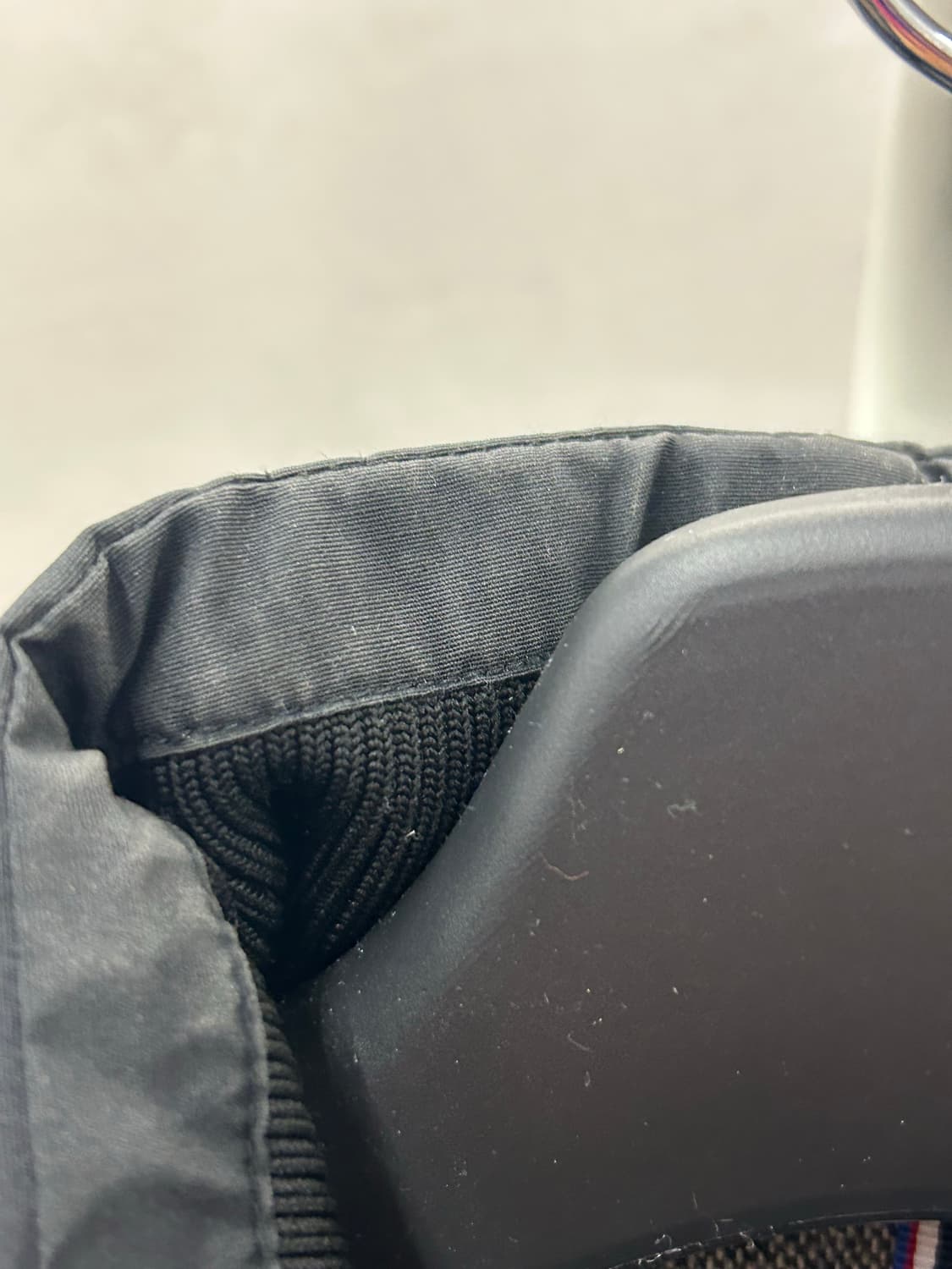 타미힐피거 후드 패딩 조끼 그레이 블랙 상품이미지6