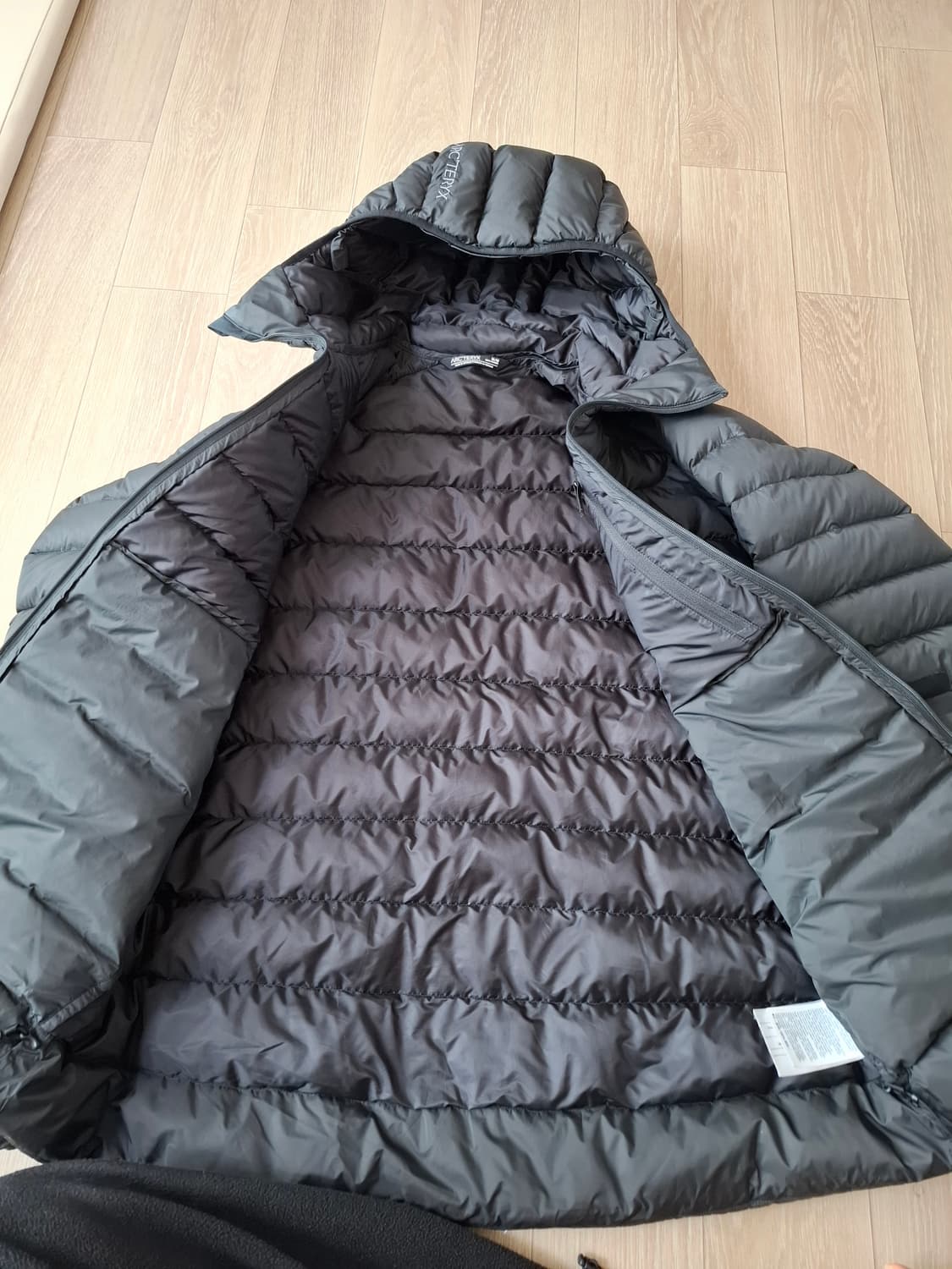 M 아크테릭스 세륨 후디 경량 패딩 자켓 블랙 상품이미지6
