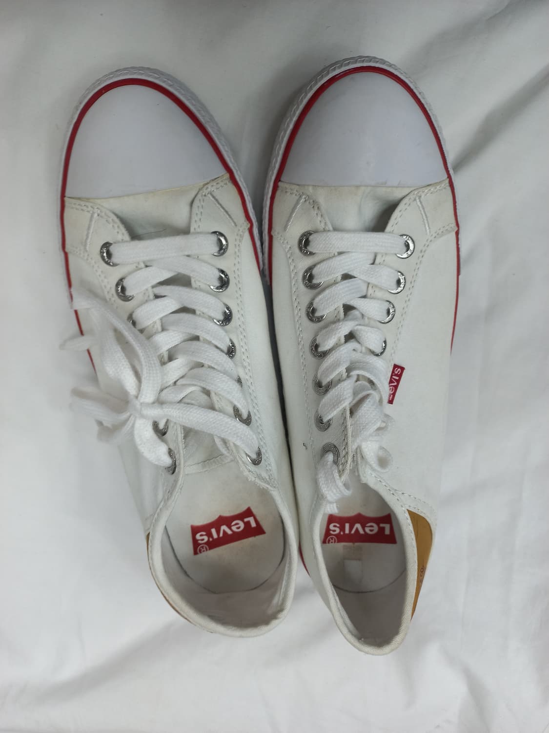 리바이스 흰색 스니커즈 270 상품이미지1