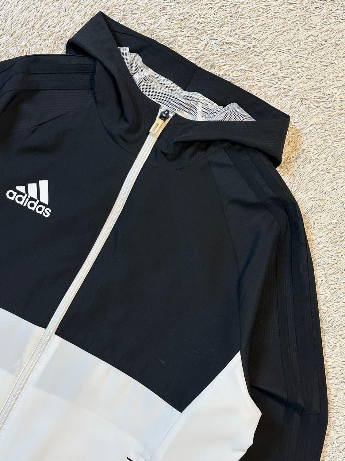 아디다스 사이드라인 배색 바람막이 자켓 오레오 상품이미지2