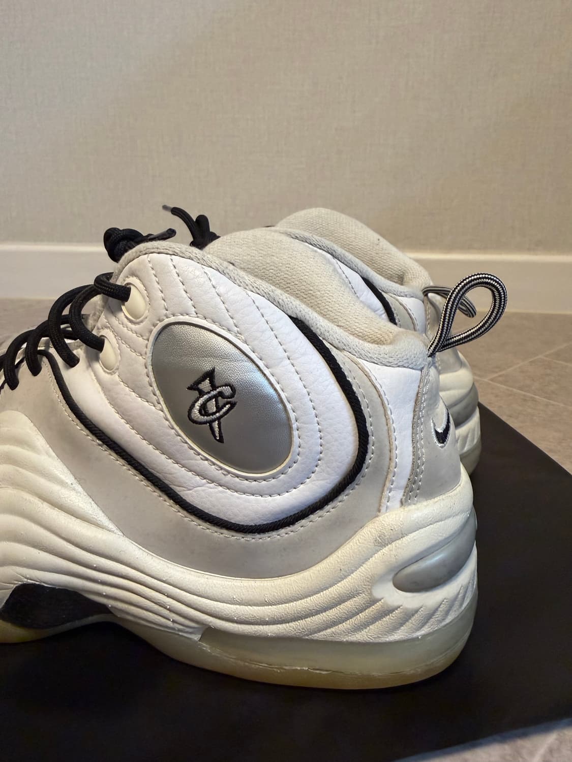 나이키 에어 페니2 포톤 더스트  상품이미지3