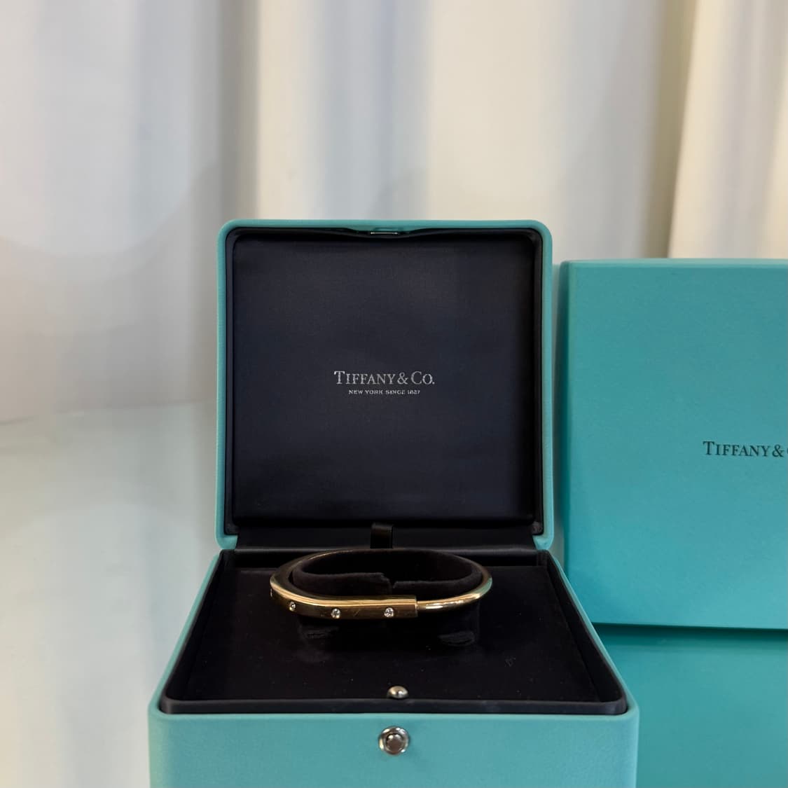 티파니 앤 코 락 뱅글 18K 옐로우 골드 다이아몬드 액센트 상품이미지4