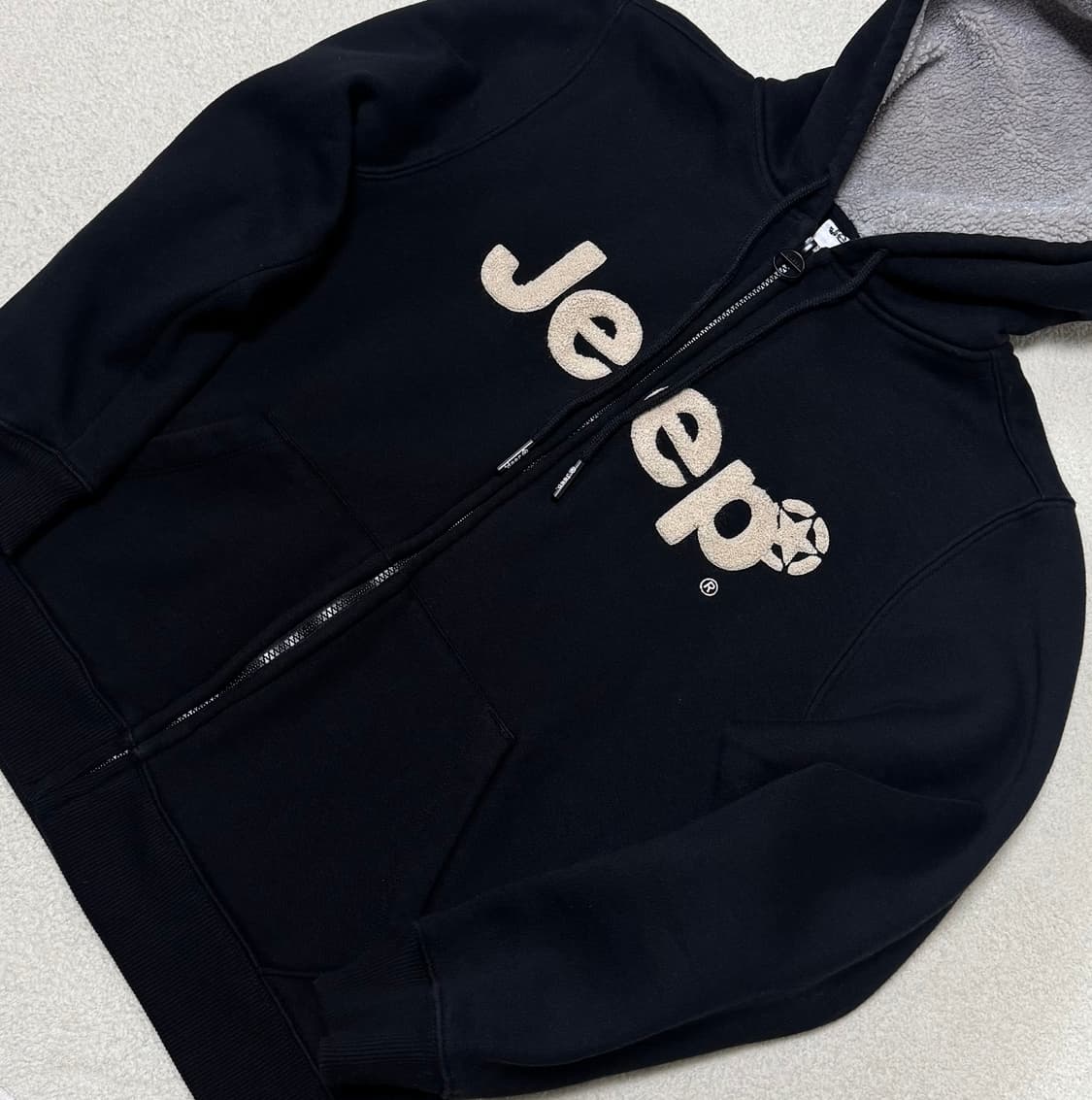 JEEP 지프 쉐르파 로고 블랙 후드집업 상품이미지3