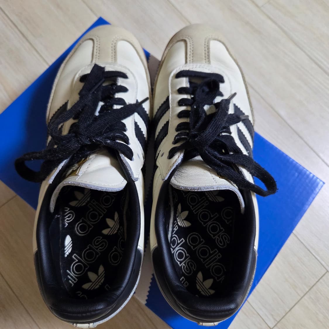 아디다스 삼바 크림화이트 코어블랙 235사이즈 상품이미지4