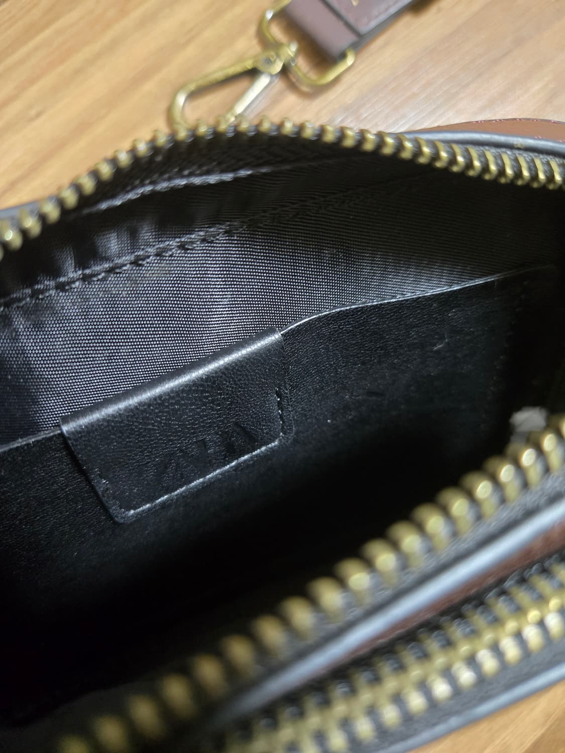 ZARA 자라 레더 크로스백 상품이미지4