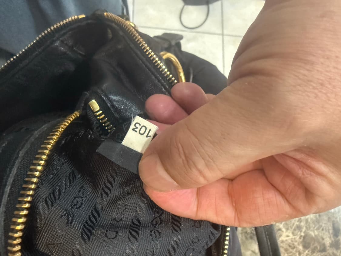 정품 프라다 나일론 2way백 팝니다 상품이미지10