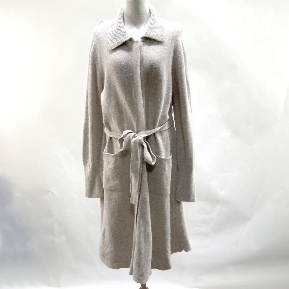 폴앤조 카라 단추 니트원피스 베이지 L 상품이미지1