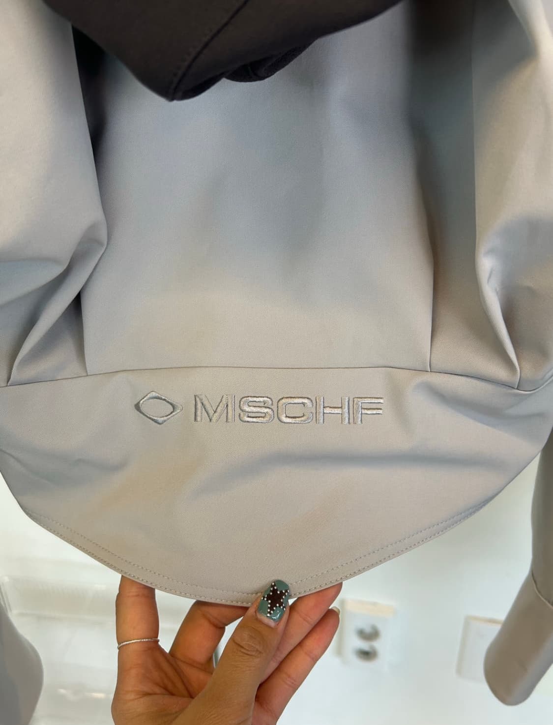 MISCHIEF 미스치프 케이프 후디 자켓 상품이미지3