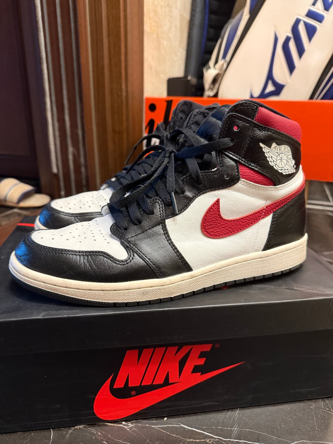 나이키 OG 짐레드 하이 상품이미지1