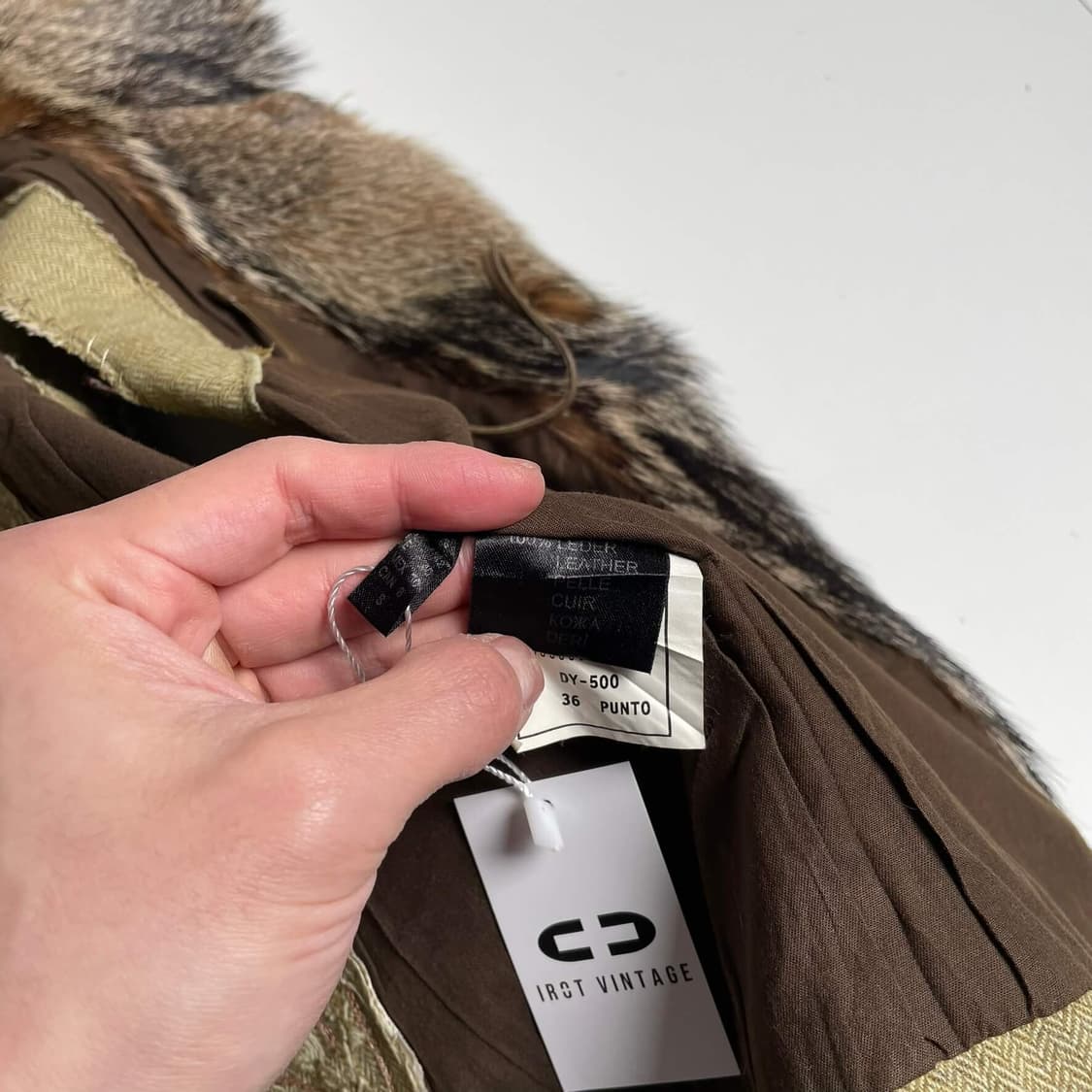 Punto 레더&퍼 스티치 베스트 상품이미지8