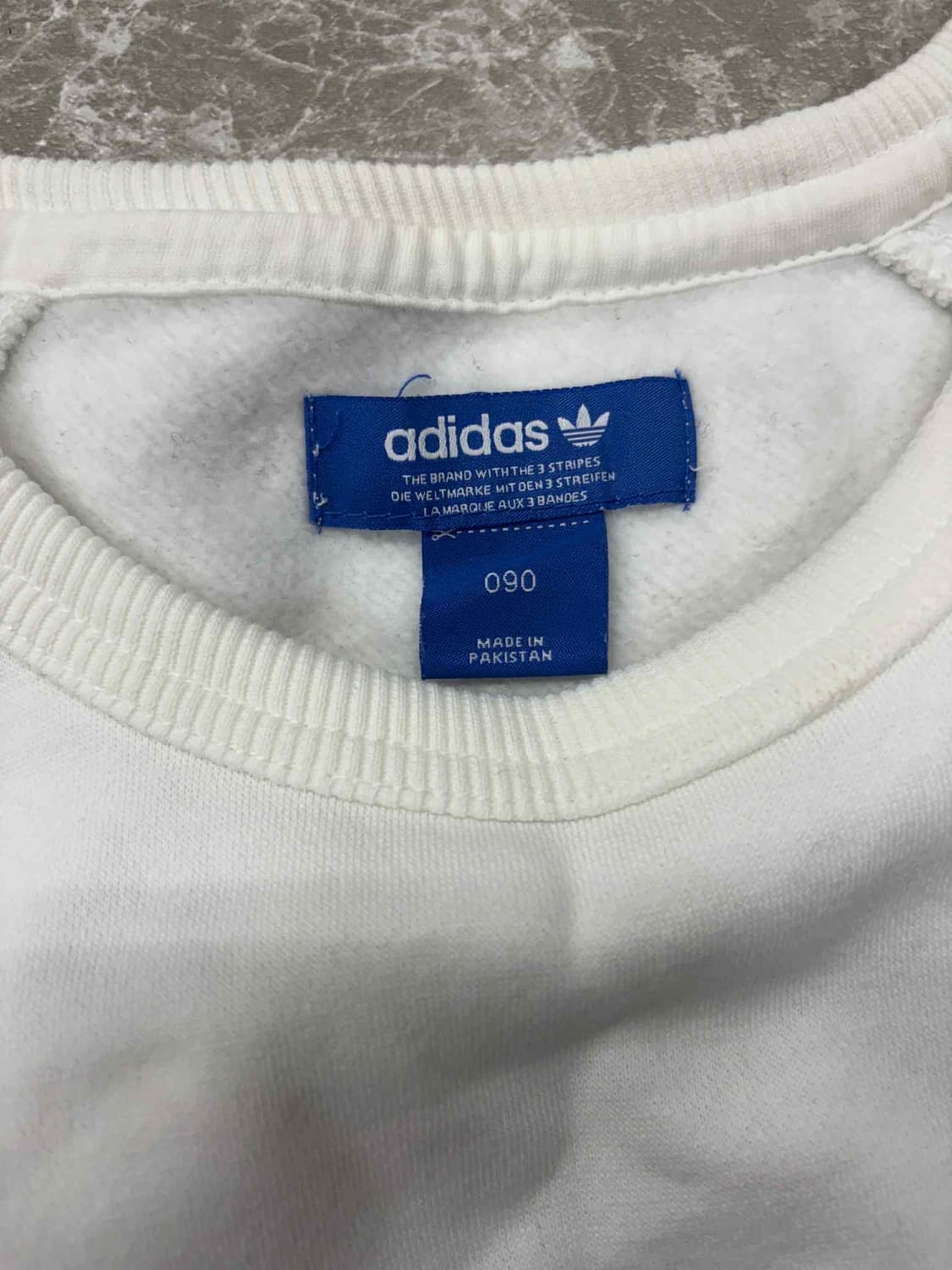 아디다스 빅트레포일 화이트 러블리힙 스웨트셔츠 맨투맨(90) 상품이미지4