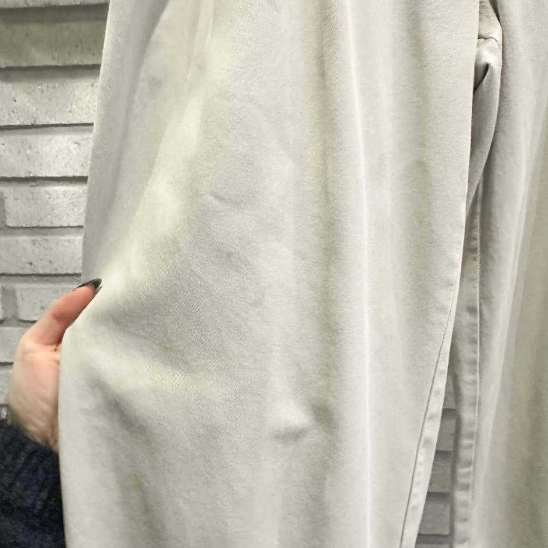 폴로 랄프로렌 투턱 테이퍼드 치노팬츠 후면패치 디테일 크림 상품이미지6