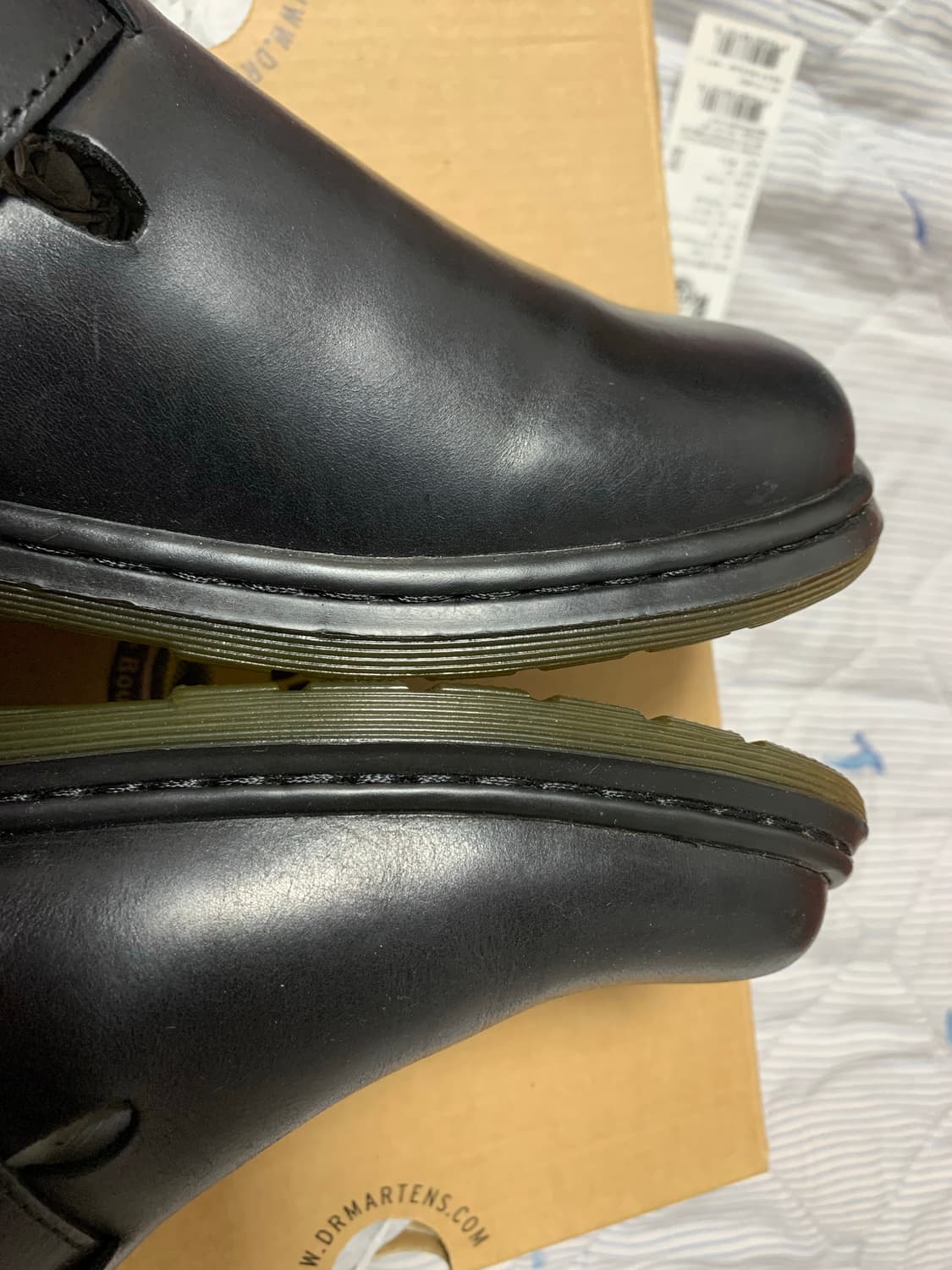 새상품) 닥터마틴 패트리샤 UK5 240 블랙 상품이미지5