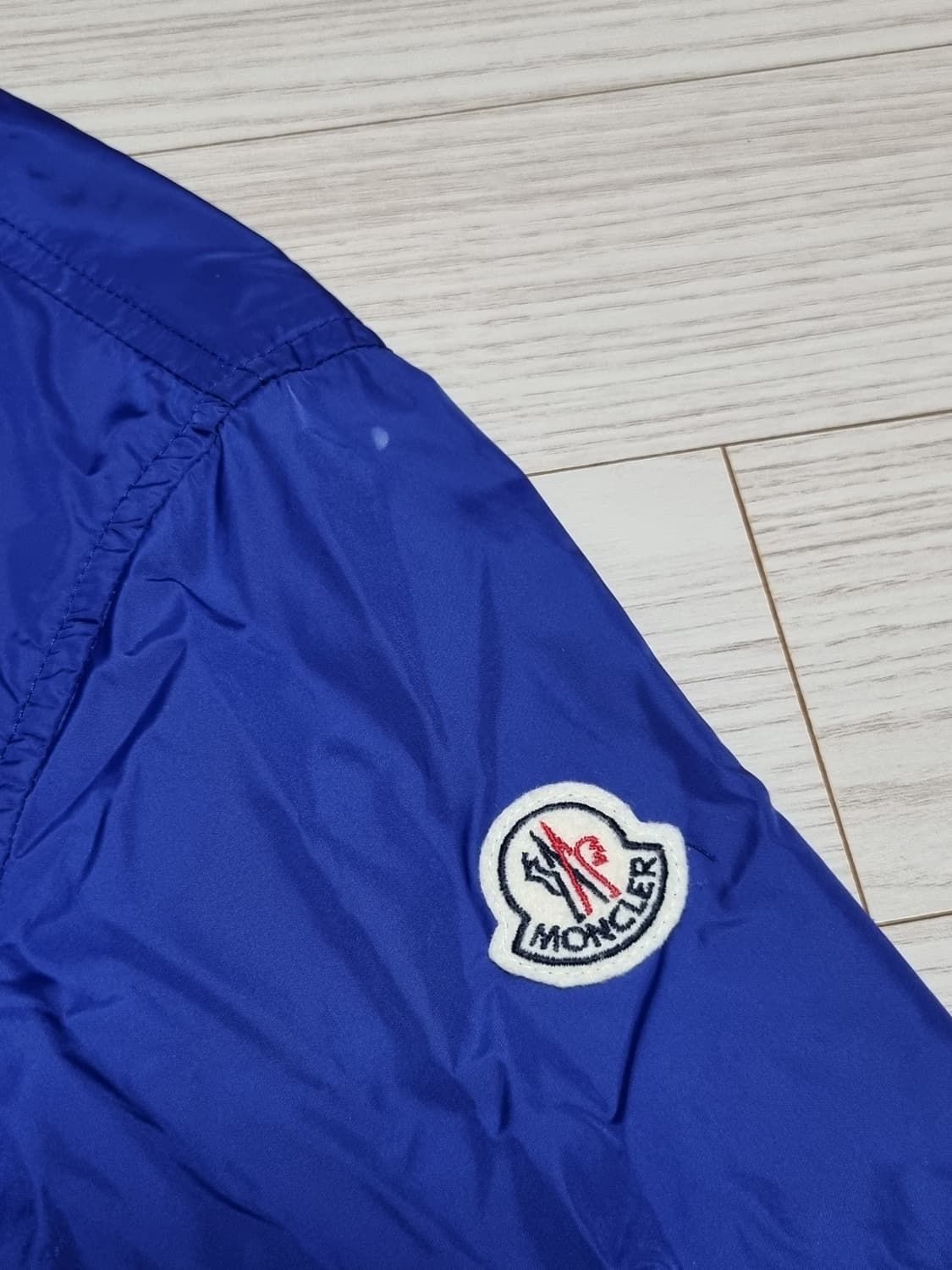 몽클레어 바람막이 상품이미지5