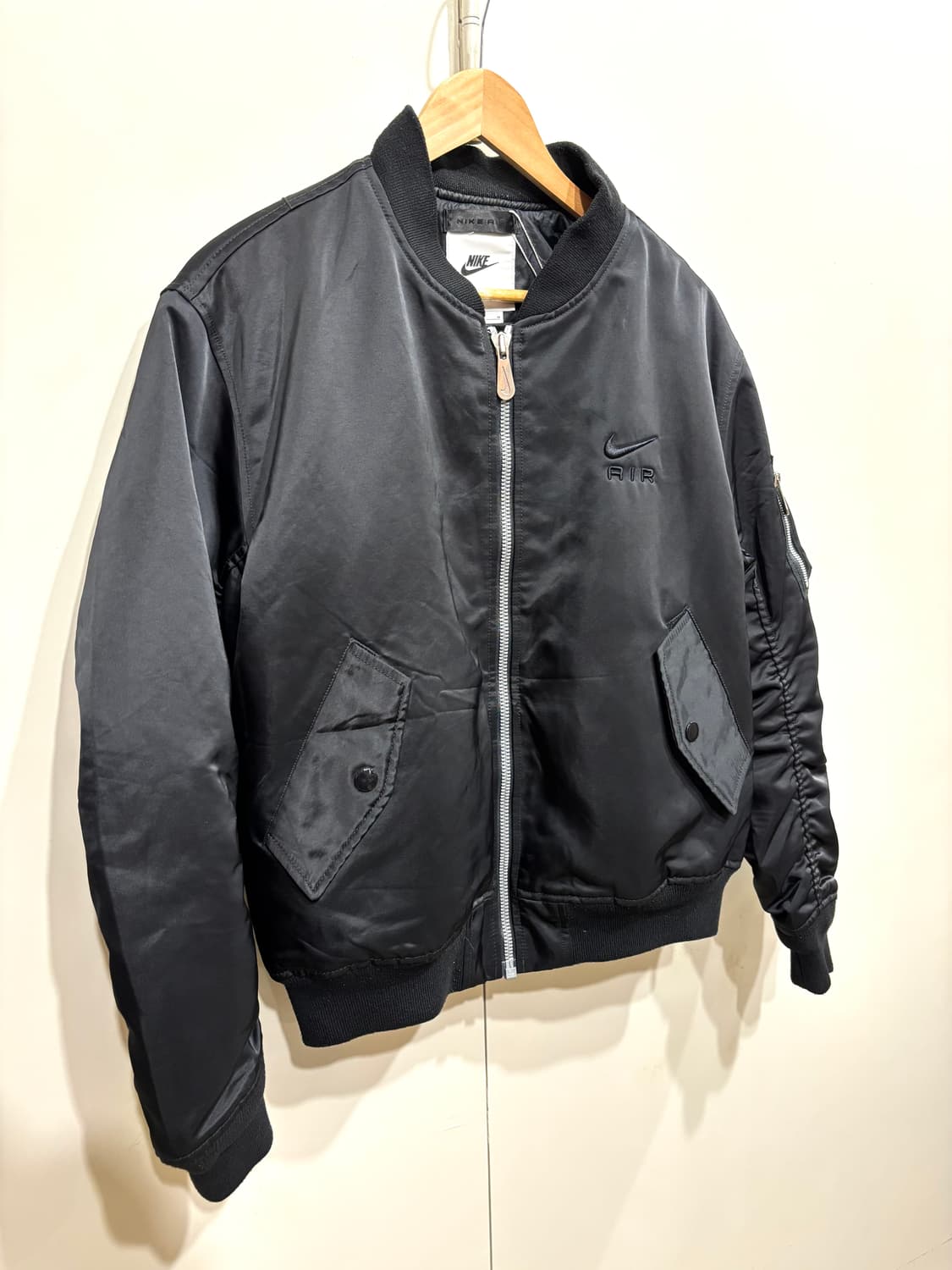 nike AIR 나이키 에어 블랙 봄버 재킷 패딩 상품이미지3