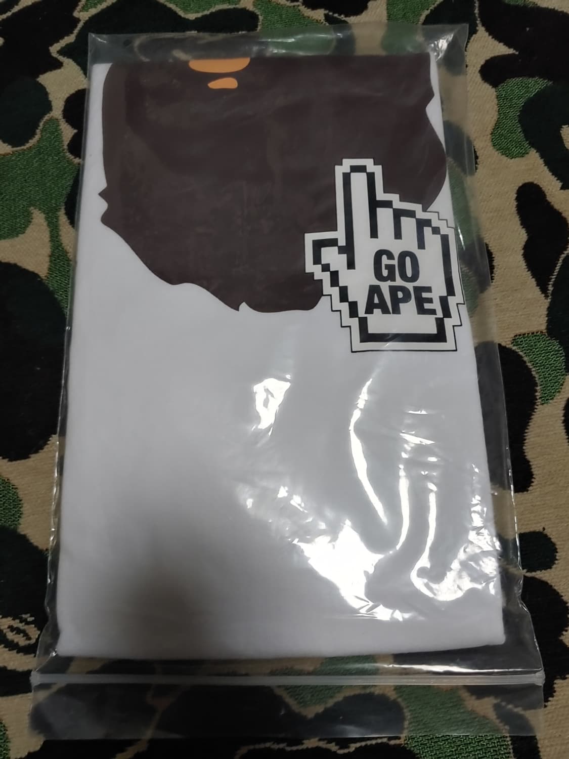 [2XL] 베이프 온라인 익스클루시브 GO APE 포인트 빅사루 반팔티 상품이미지3