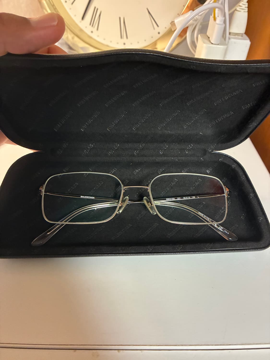 발렌시아가 인비저블 랙탱글 안경 실버 상품이미지6