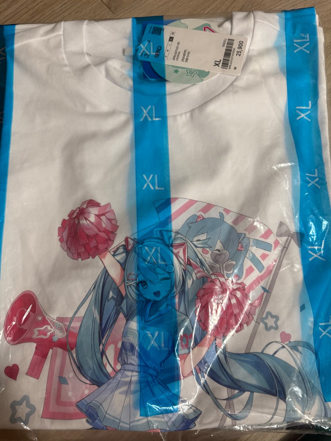 스파오 팝업 하츠네미쿠 콜라보 반팔XL 상품이미지2
