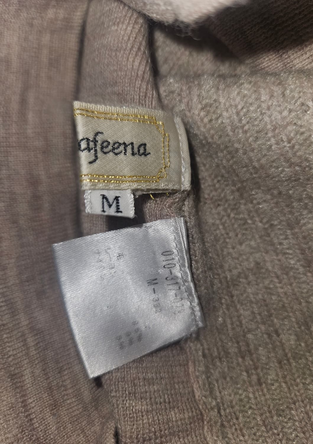 bellas affina 라떼갸루 베이지 긱시크 하이넥 니트 상품이미지5