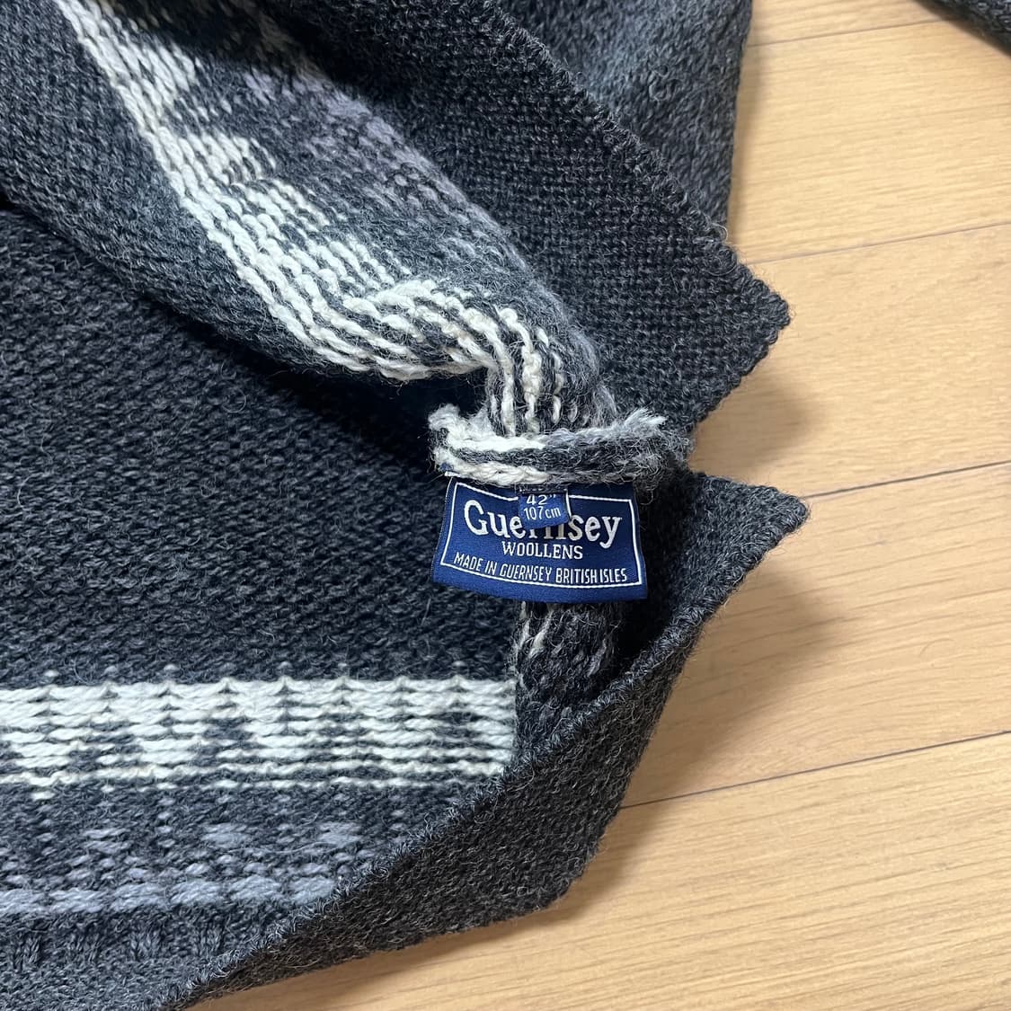 건지울른스 피셔맨 노르딕 스웨터 차콜 상품이미지5