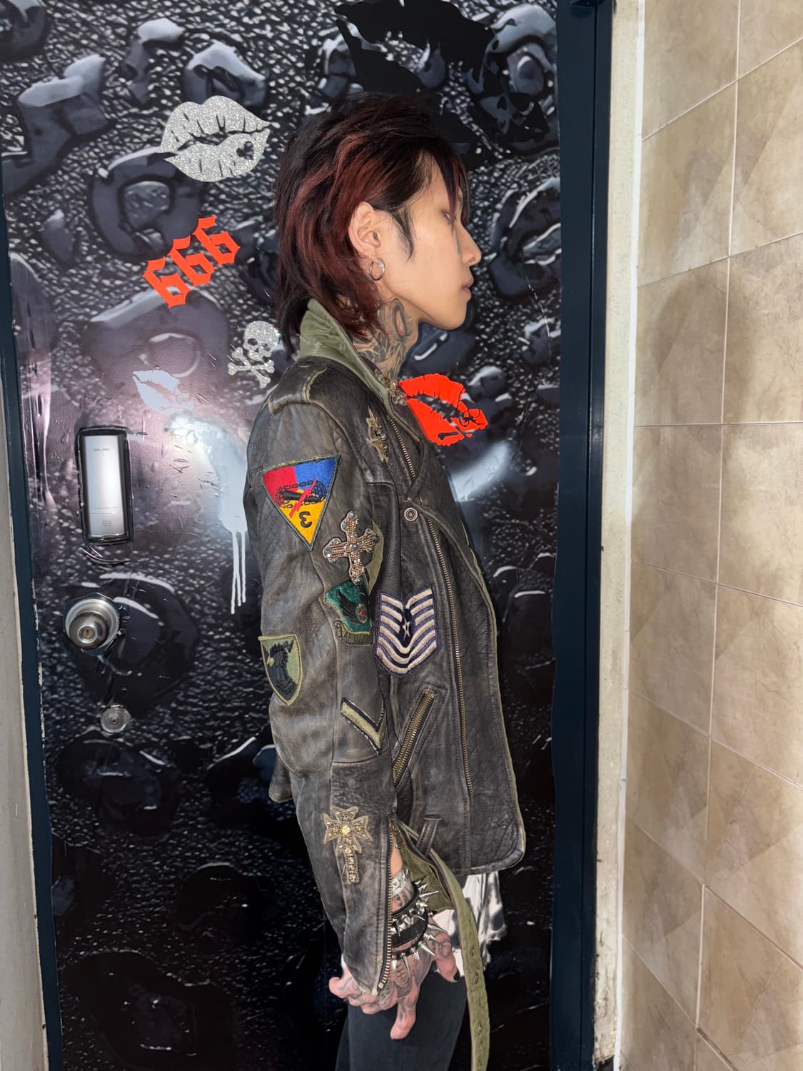 Crystal Embellished Leather Jacket 상품이미지7