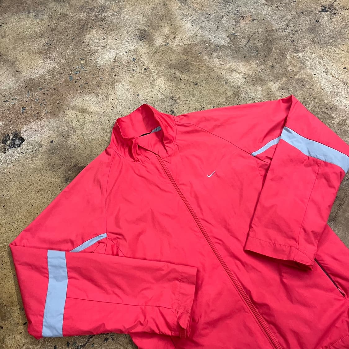 [정품/m,85] 나이키 핑크그레이 바람막이 자켓 b17 상품이미지1