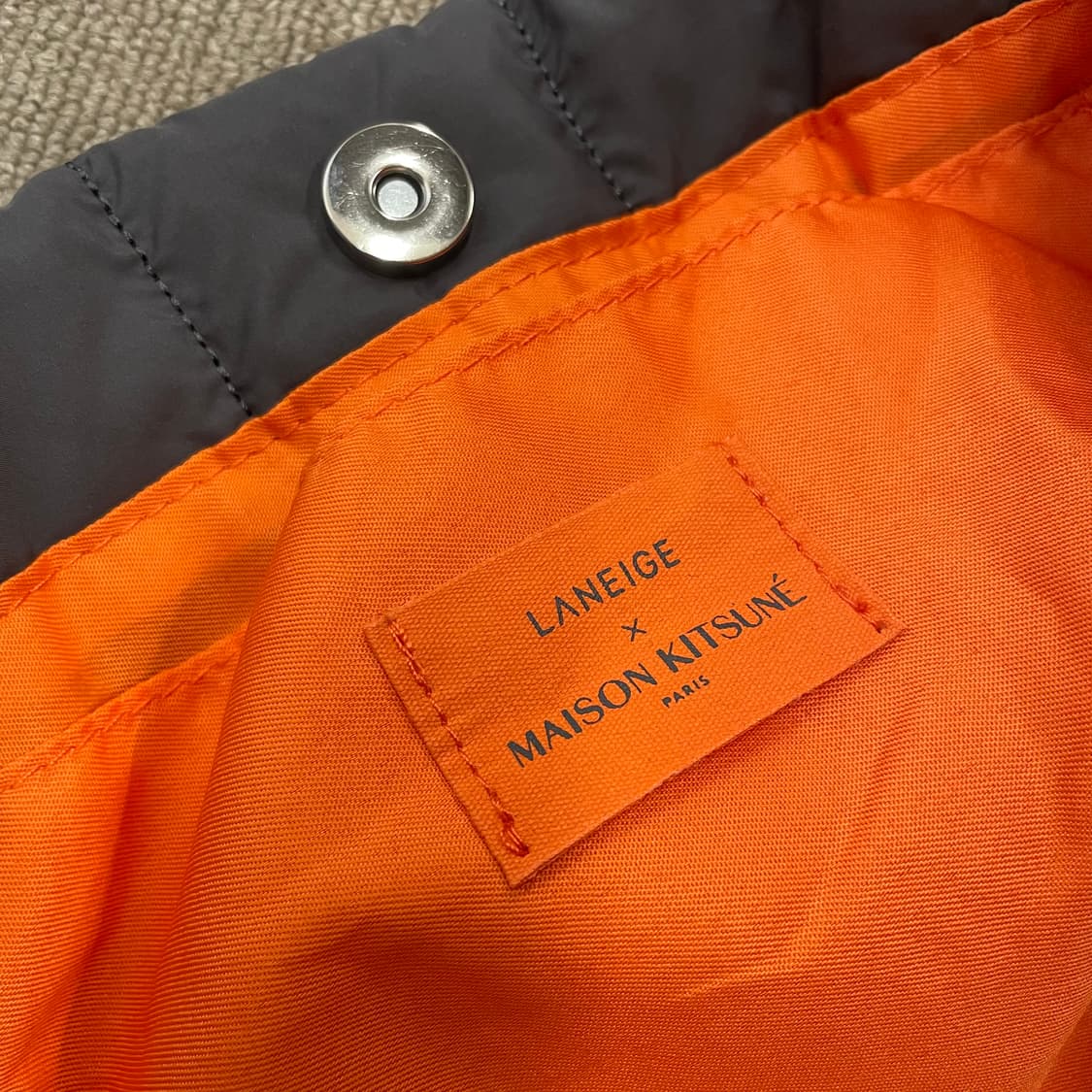 Maison Kitsune x Laneige 메종키츠네 패딩 토드백 상품이미지4
