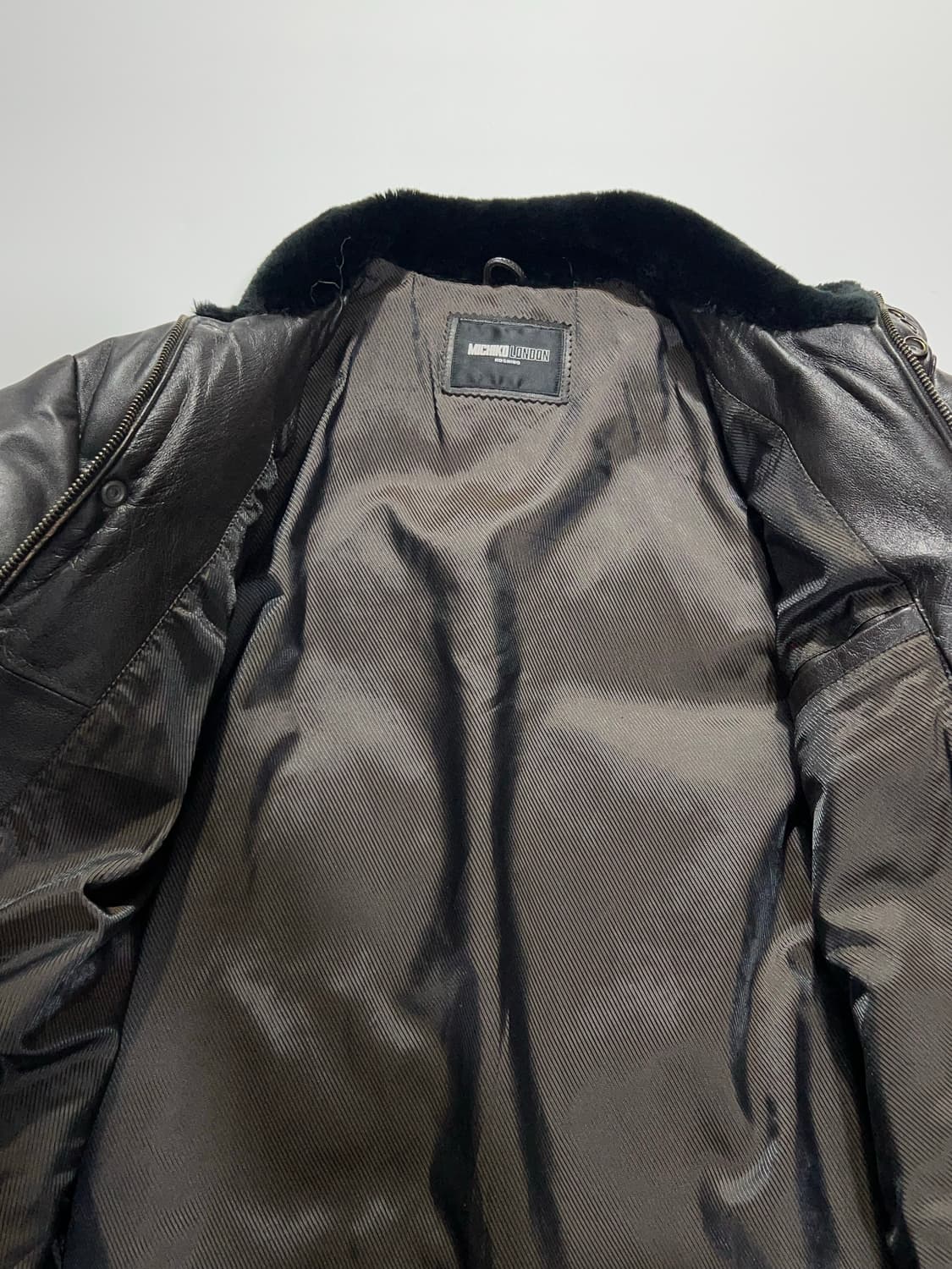 Michiko Koshino Leather Puffer 상품이미지6