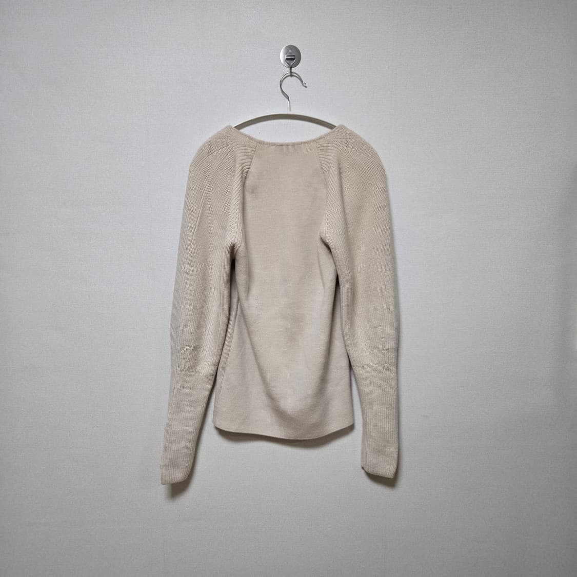 코스 퍼프 슬리브 울 니트  상품이미지7