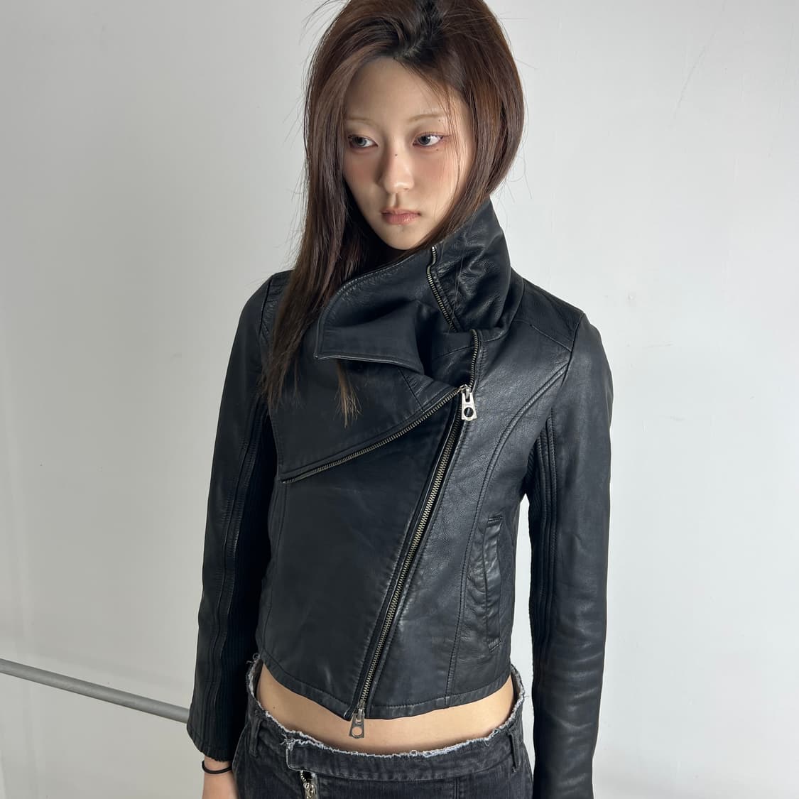 스파이럴걸 하이넥 고트 레더 자켓 상품이미지5