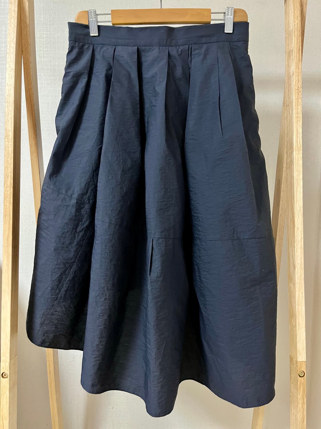 BRUNELLO CUCINELLI 네이비 플리츠 스커트 42 정품 상품이미지2