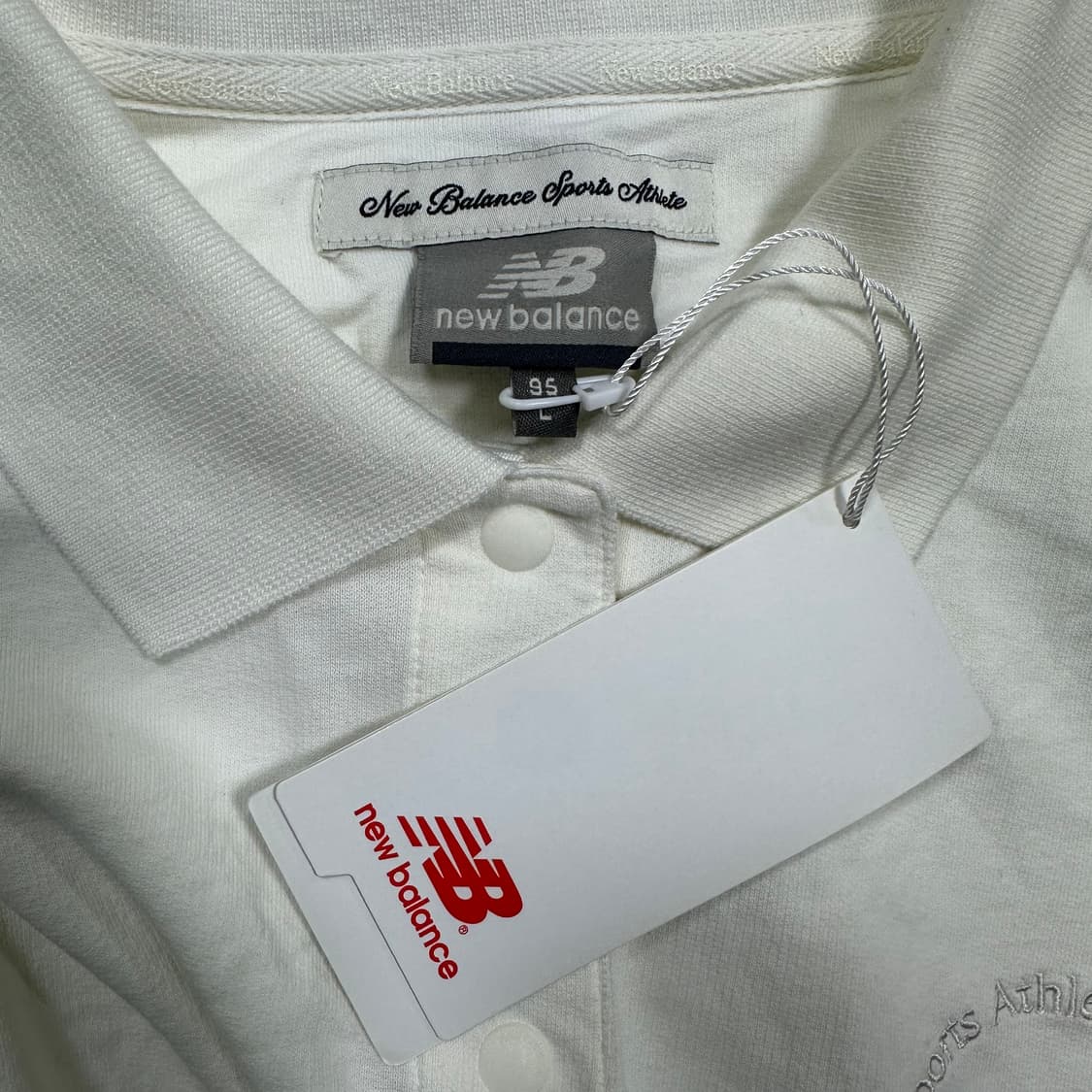 ✨ (새상품) 뉴발란스 크롭 카라 반팔티  상품이미지3