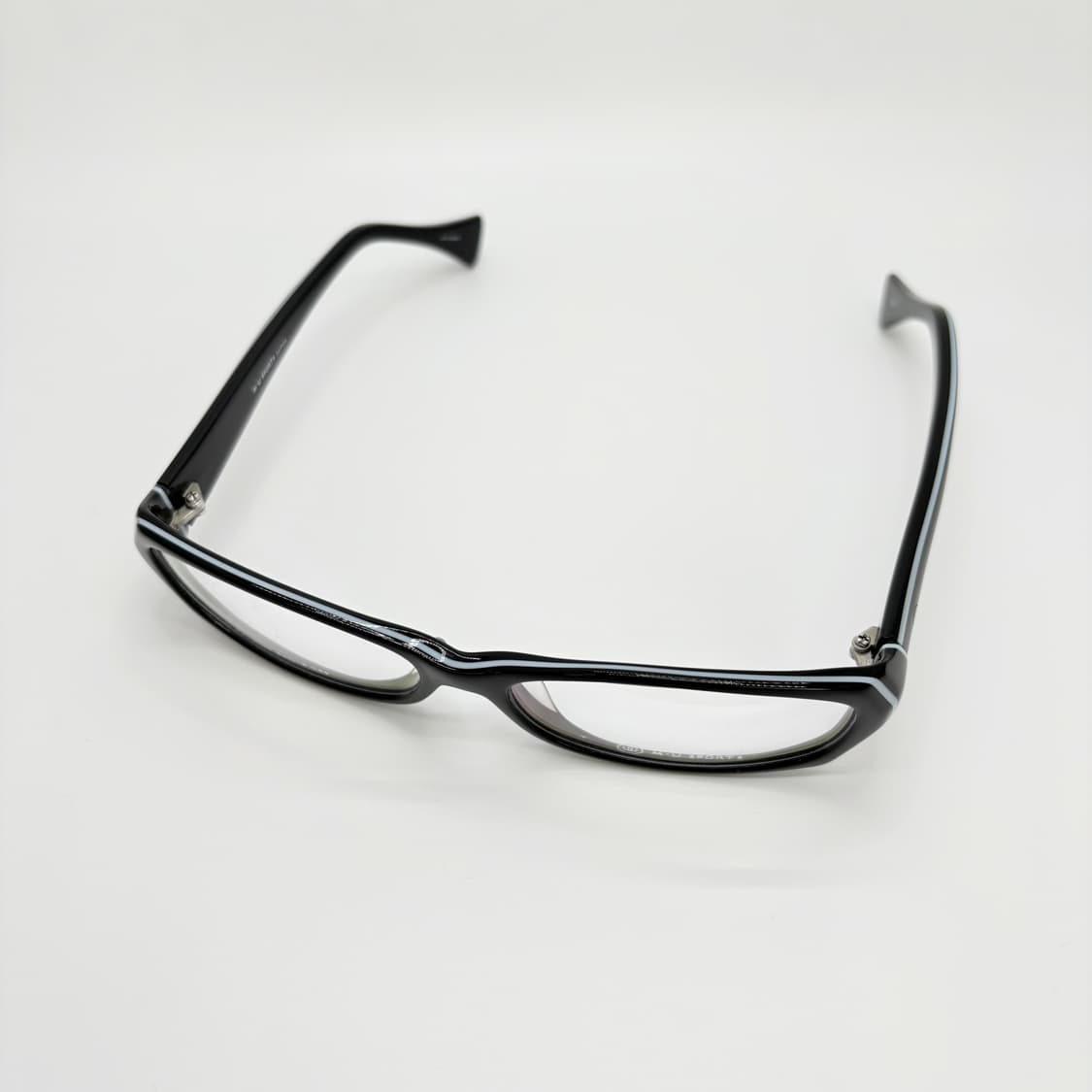 MU SPORTS 블랙 라인 뿔테  상품이미지5
