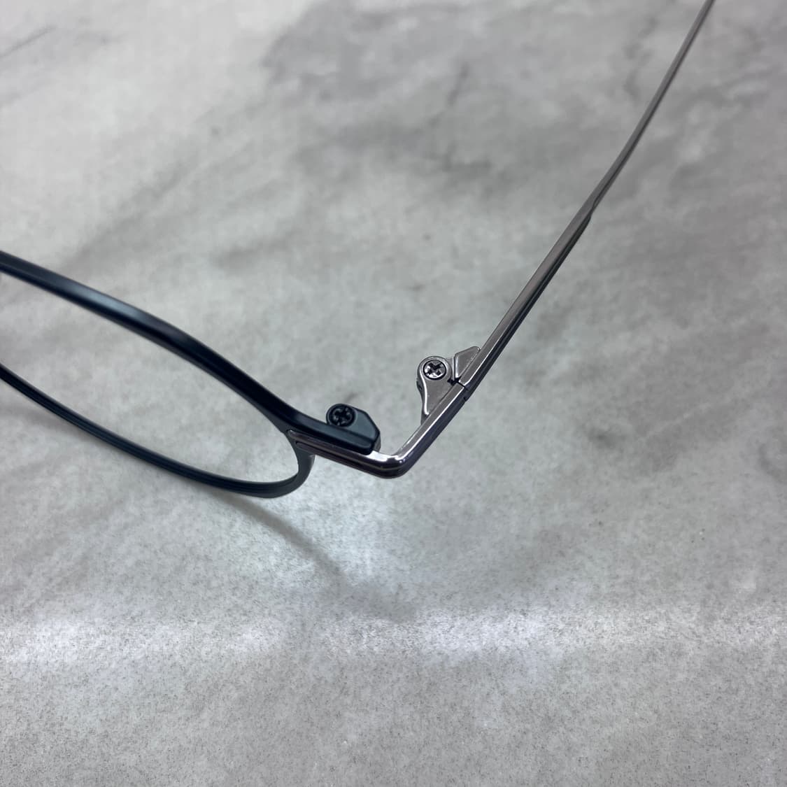 C70 크루세이드 Crusade 블랙 다각 오벌 메탈테 안경 상품이미지2