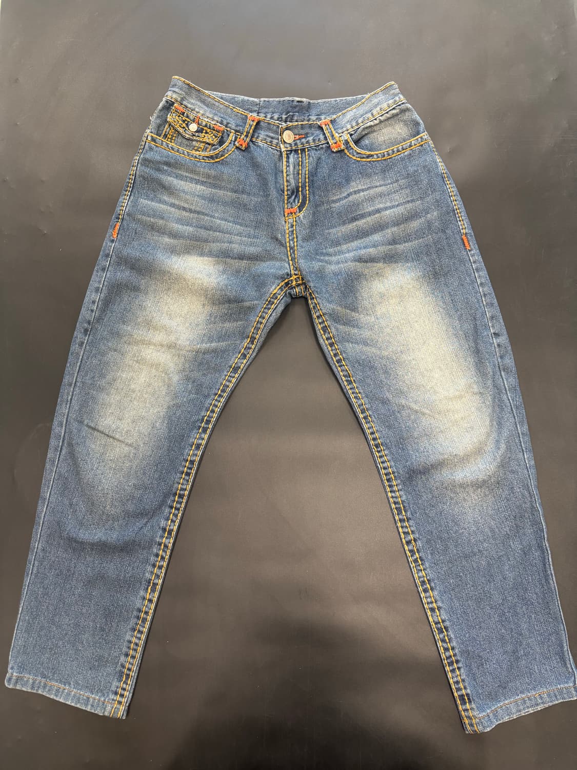 트루릴리전(True Religion) 브랜드의 조이 슈퍼 T 부츠컷 데님 상품이미지2