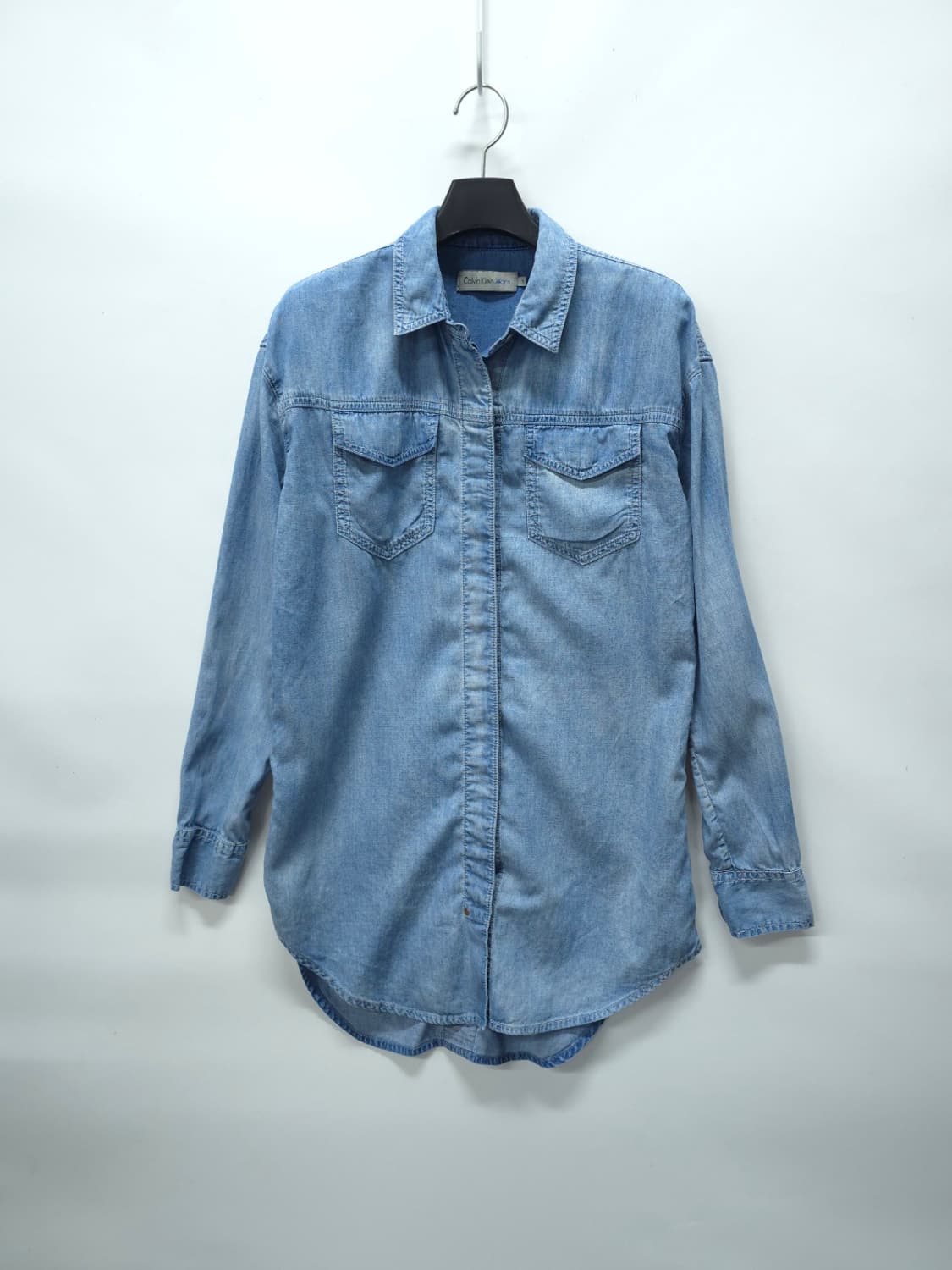 캘빈클라인 진 여성용 샴브레이 연청 셔츠(55~55반) 상품이미지1