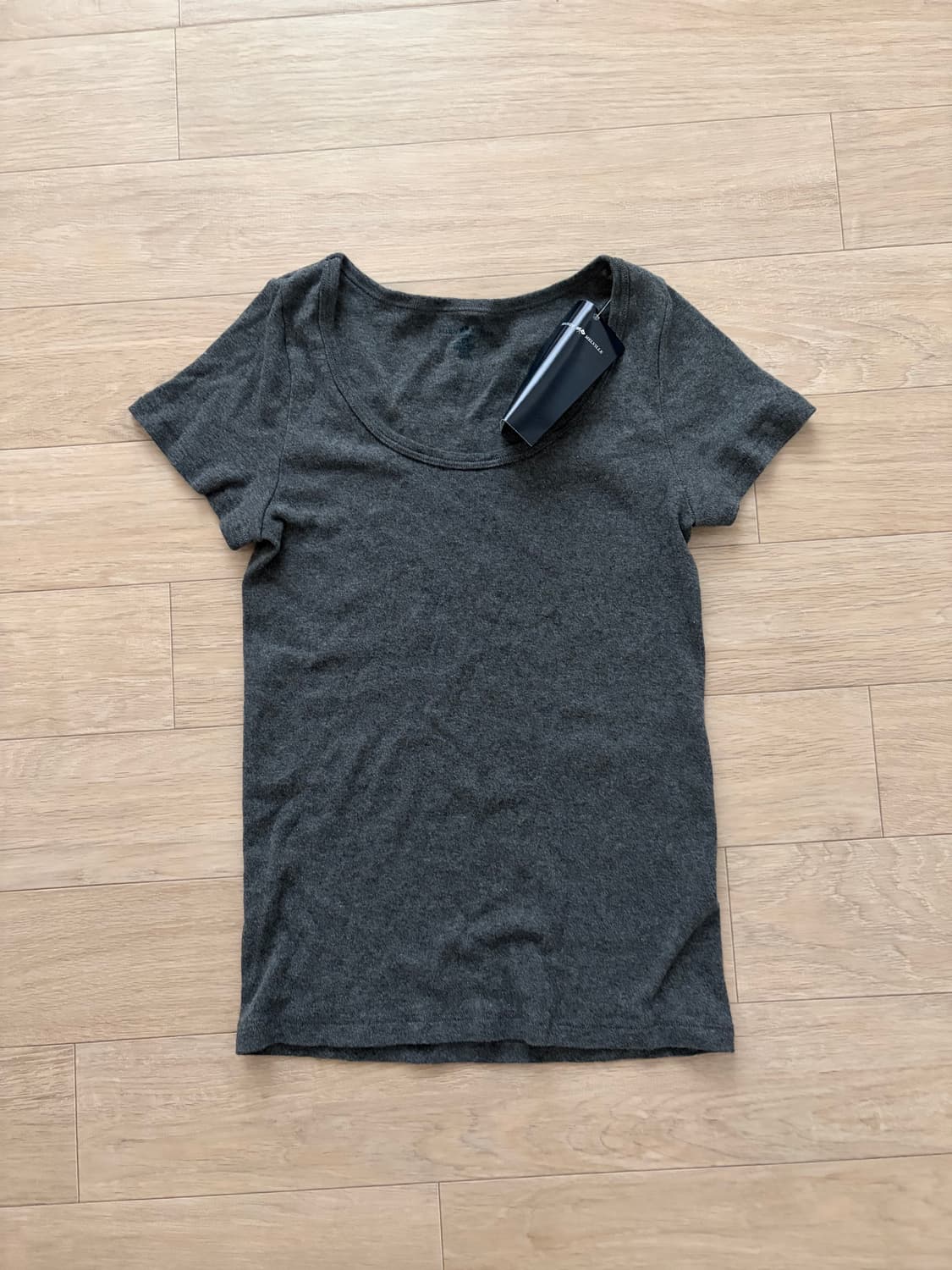 브랜디멜빌 반팔 차콜 티셔츠 상품이미지2