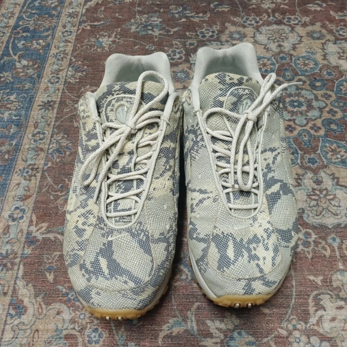 나이키 녹타 핫스텝 에어테라 라이트본  285 상품이미지1