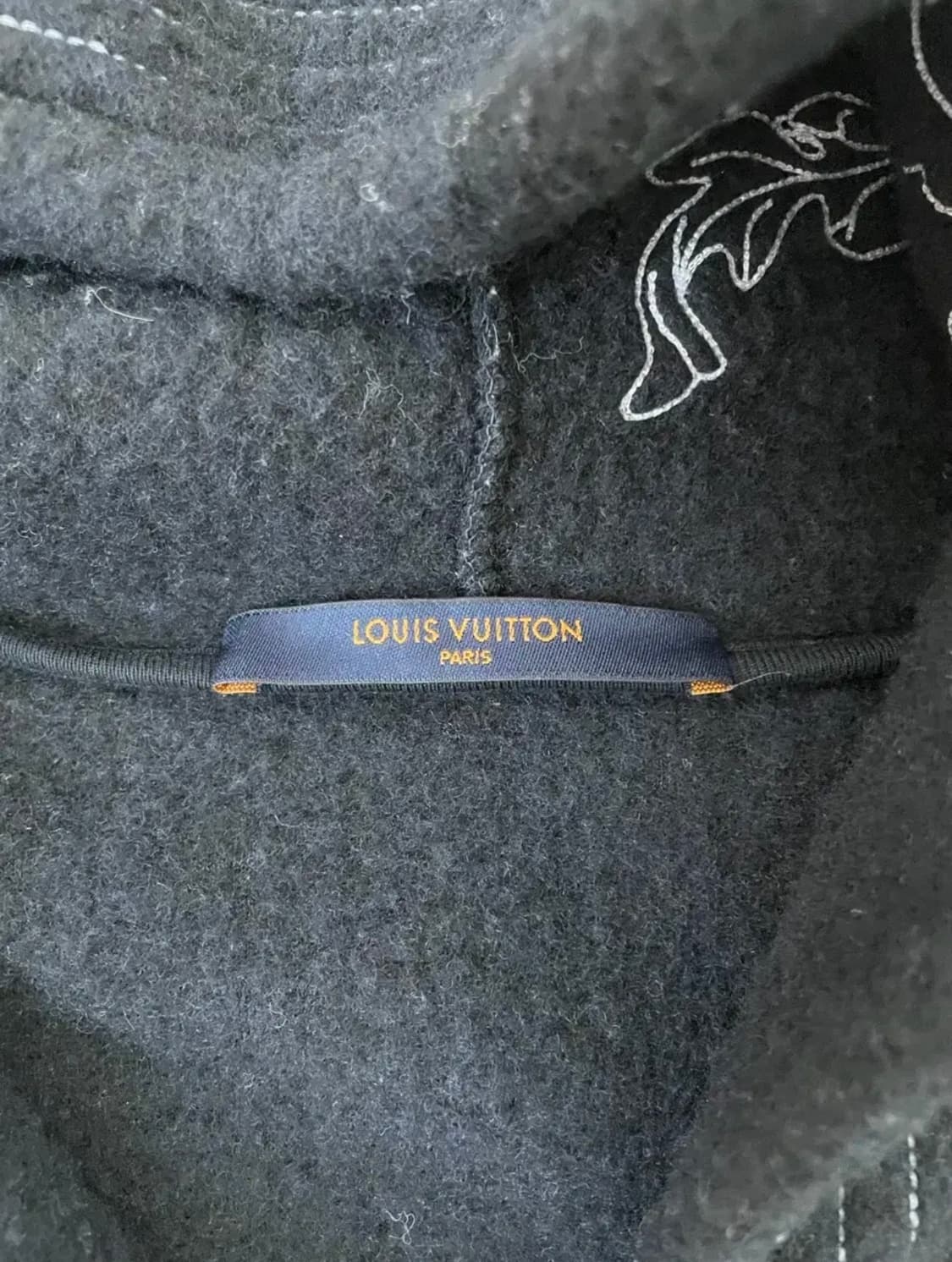 루이비통 엠브로이더드 LV 플리스 후드집업 자켓 XL 상품이미지3